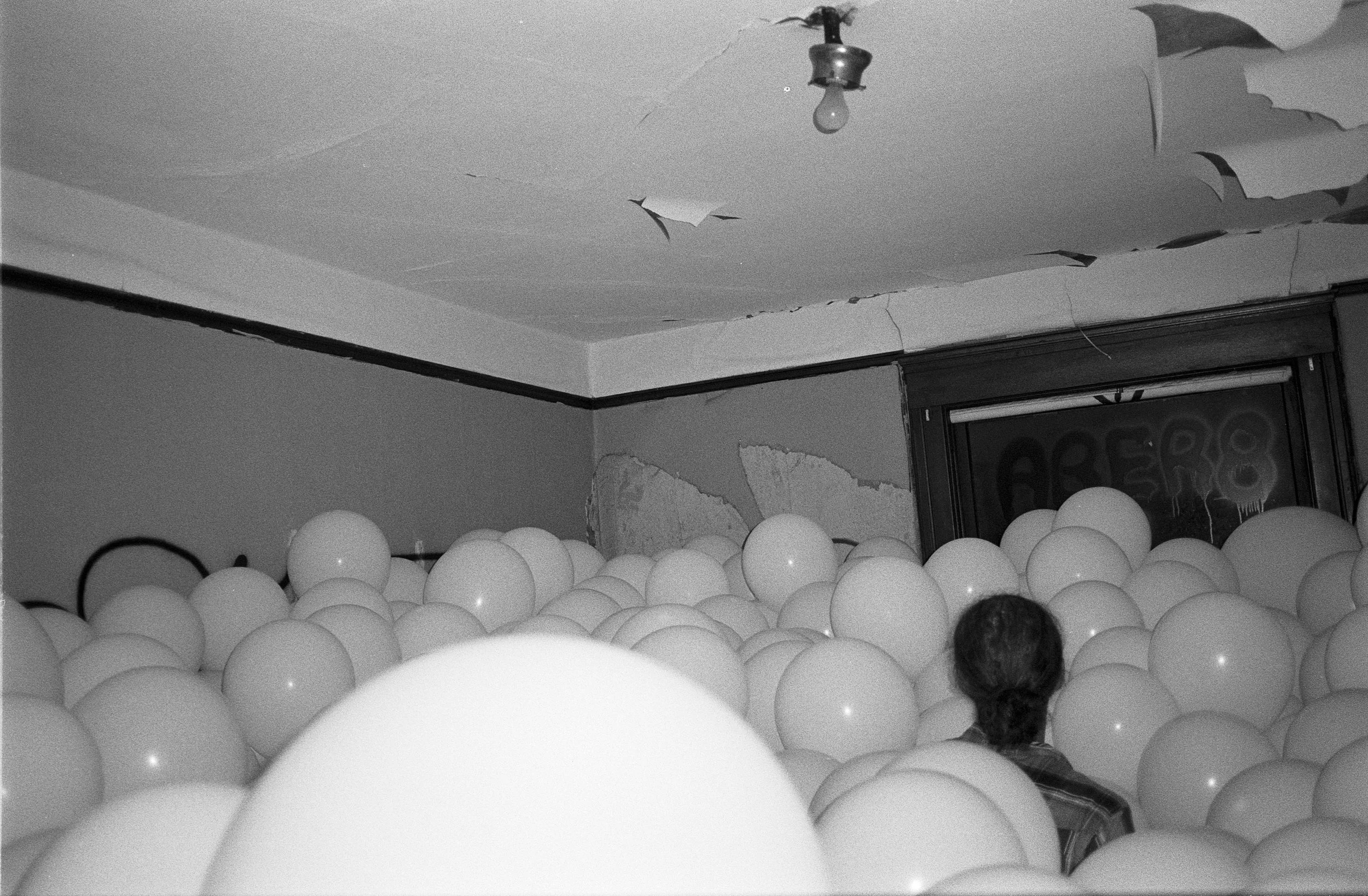 p128r1.buidlingbaloon (4) copy.jpg