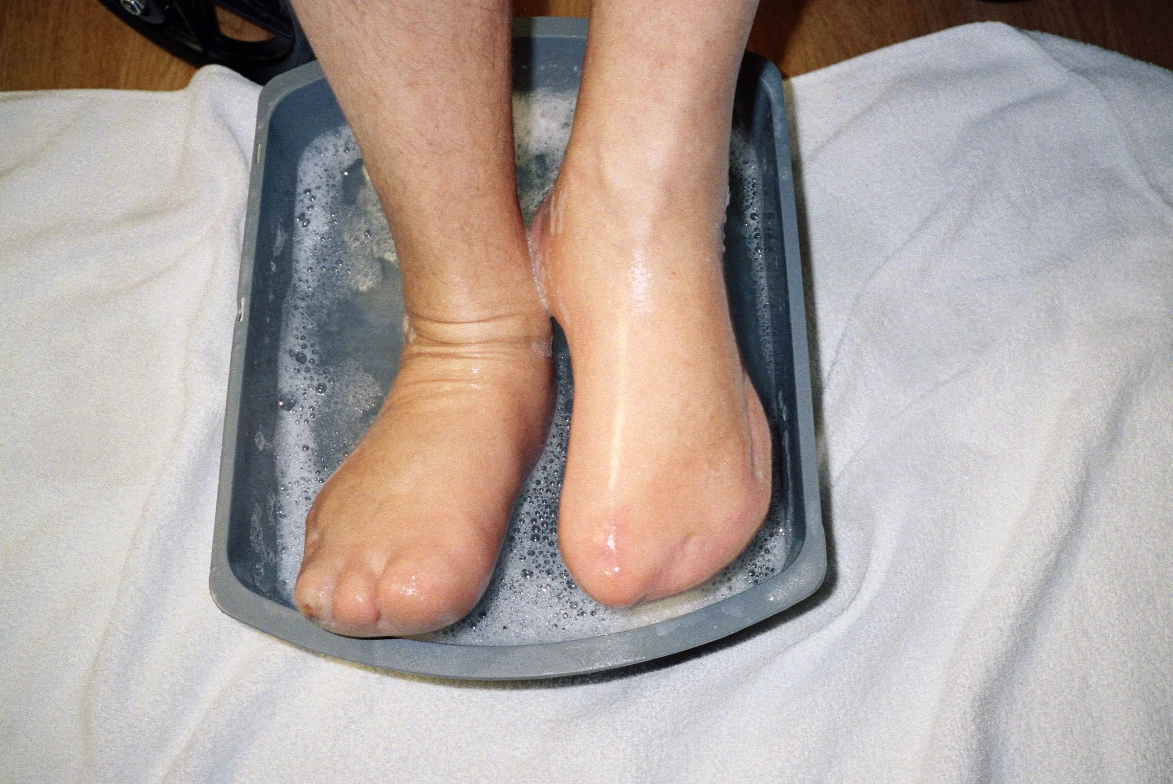 p26.r6. mom feet copy.jpg