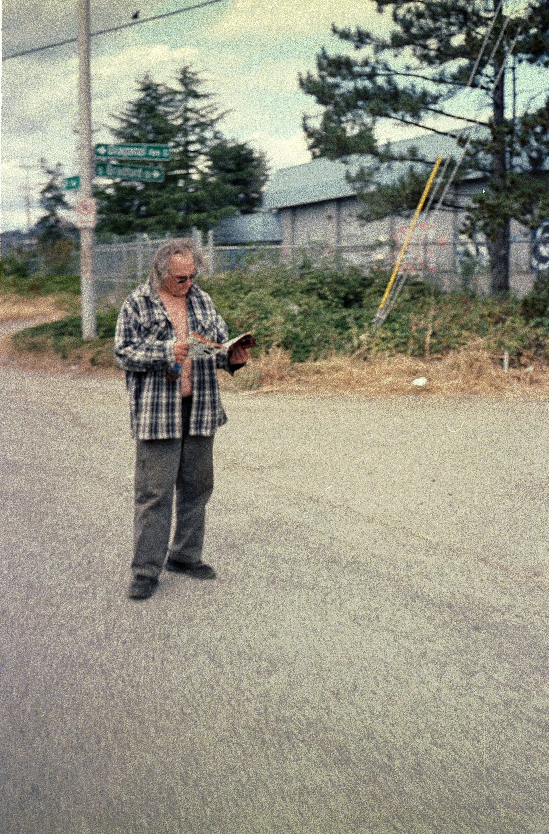 p113r2.gy reading copy.jpg