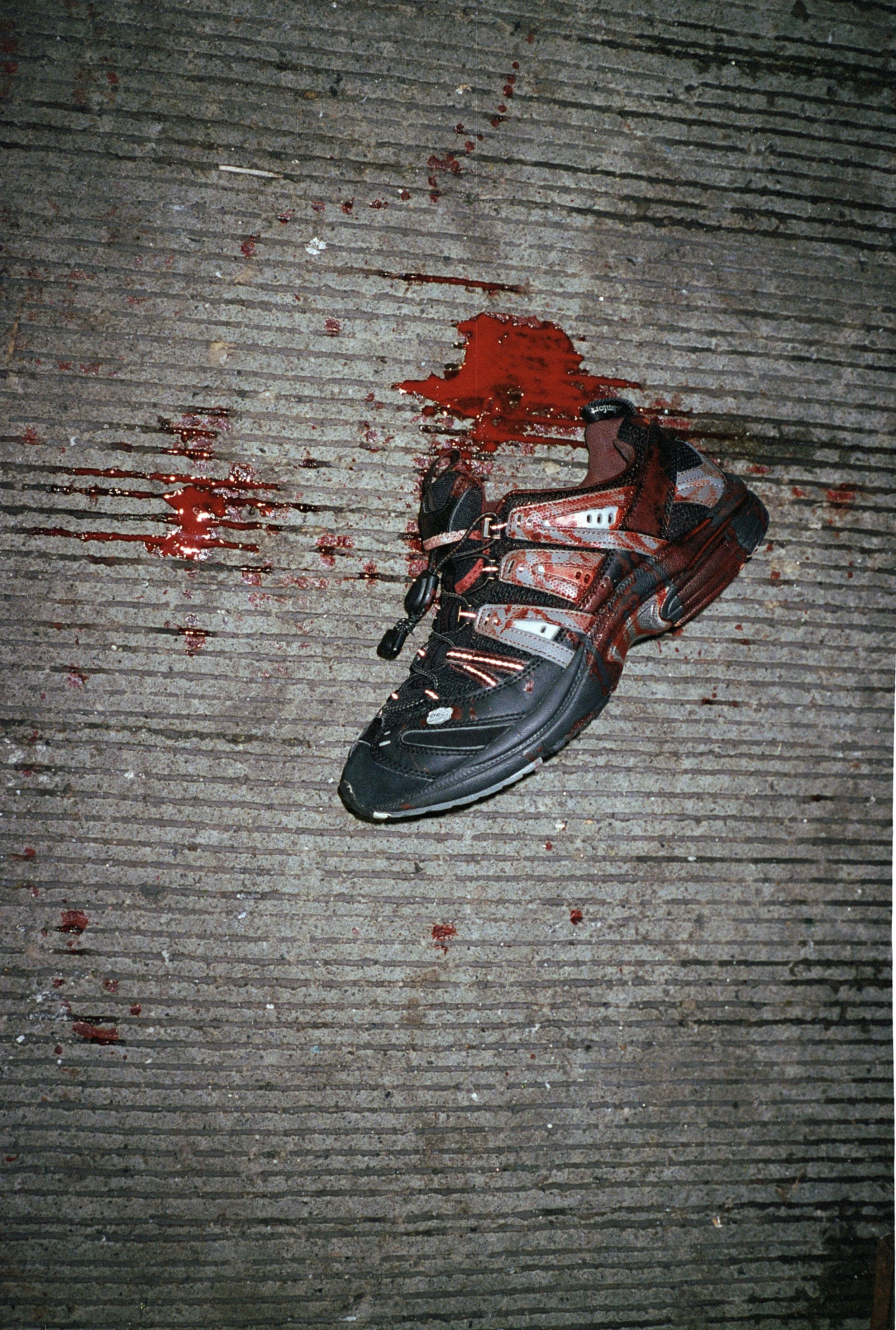 p84r6.bloody shoe.jpg