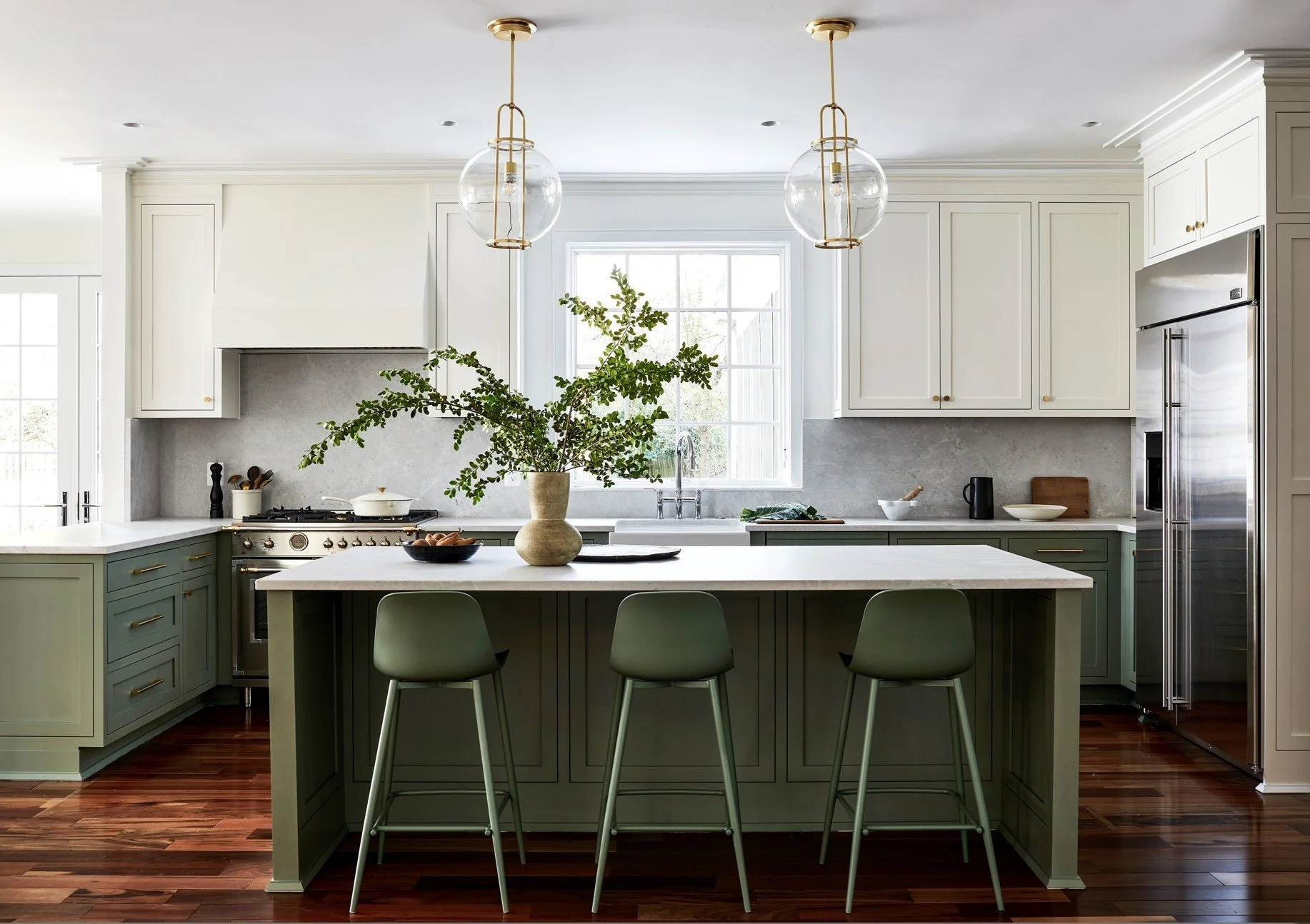 Light Traditional Kitchen Remodel by Ann Gottlieb Design - McLean & Great Falls Interior Designer project photo