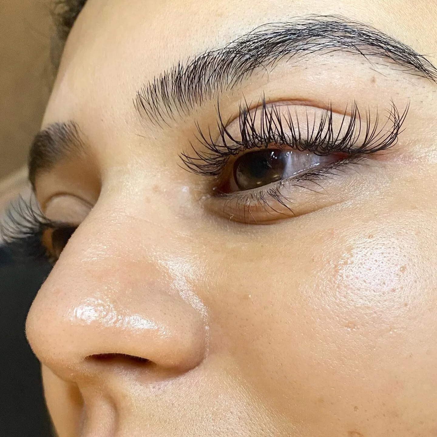 Ready for the holidays 😍
.
Book your appointment via DM❤️
.
#vancouverlash #eyelashextensions #eyelashes #lashesfordays #lashesonfleek #lashartist