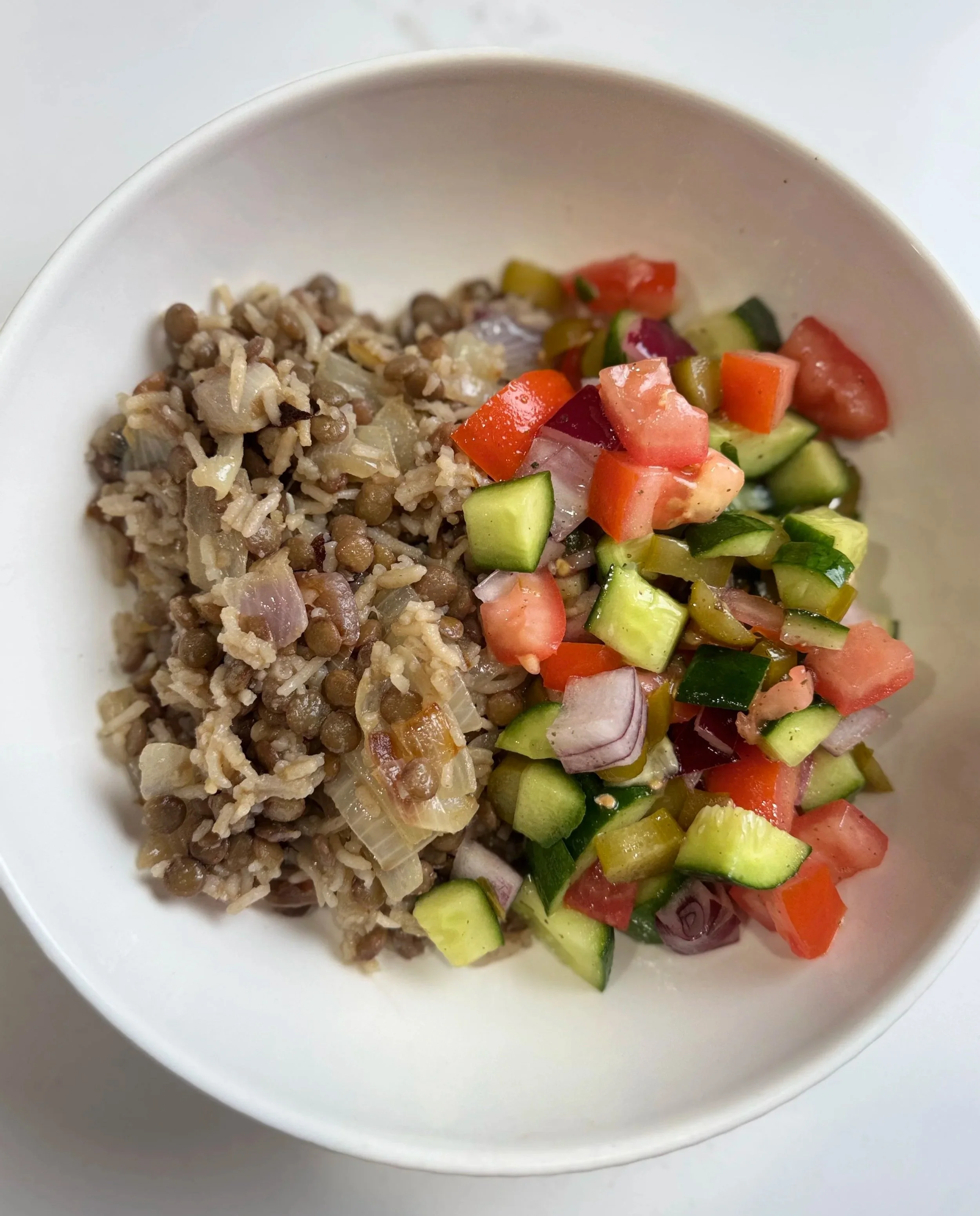 Easy Middle Eastern Mjadara with Lentils, Rice &amp; Caramelized Onions