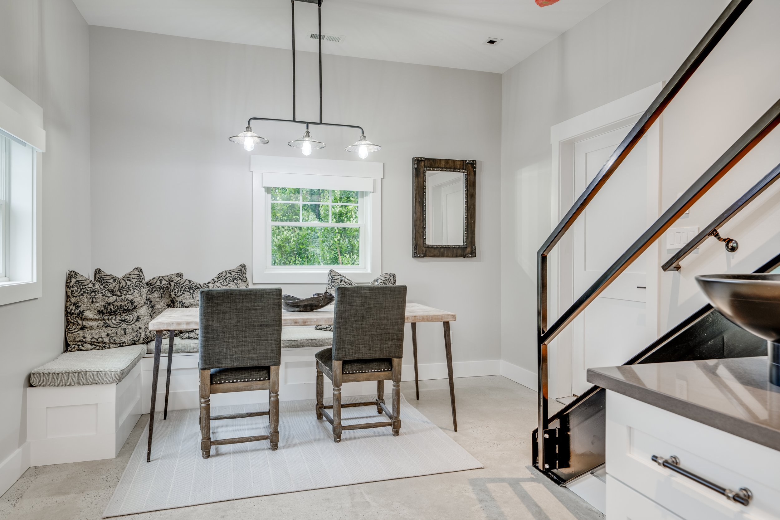 20250806-HomewoodInteriors-10364blended.jpeg