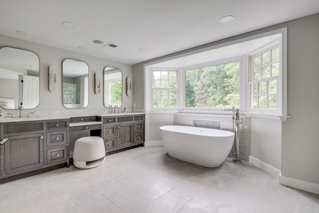 20250805-HomewoodInteriors-4001blended.jpg