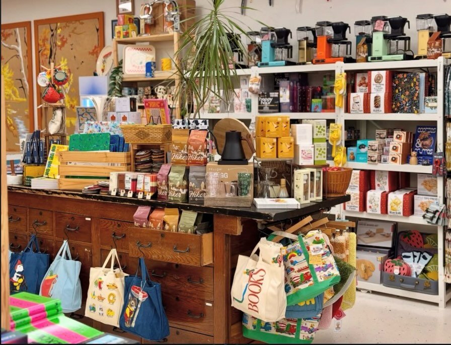 Hidden gem alert ✨

Just minutes from Steel House, Tigertree is a Clintonville favorite filled with unique gifts, home d&eacute;cor, plants, and the perfect cards for any occasion. It&rsquo;s the kind of shop you pop into &ldquo;just to look&rdquo; a