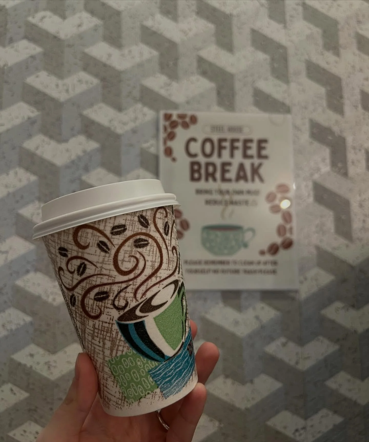 It&rsquo;s a perfect day for a coffee break ☕️✨ Stop by Steel House and treat your. Our coffee machine is ready when you are! Whether you need a morning pick-me-up or an afternoon reset, we&rsquo;ve got you covered.

#SteelHouseLiving #ColumbusApartm