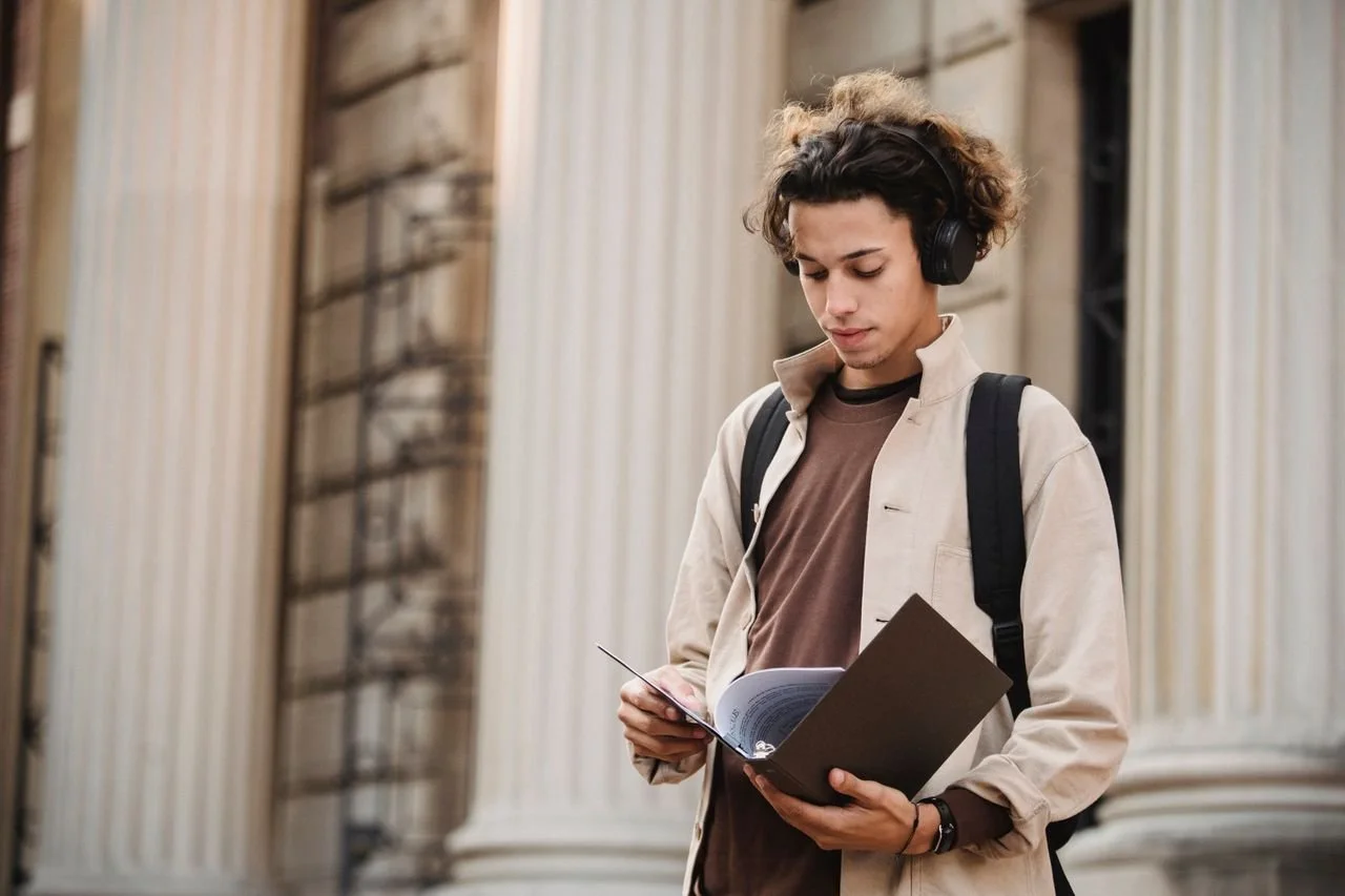 Moving Back Home After College: What Nobody Talks About