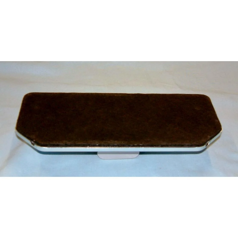 s964387254469476356_p13_i3_w11