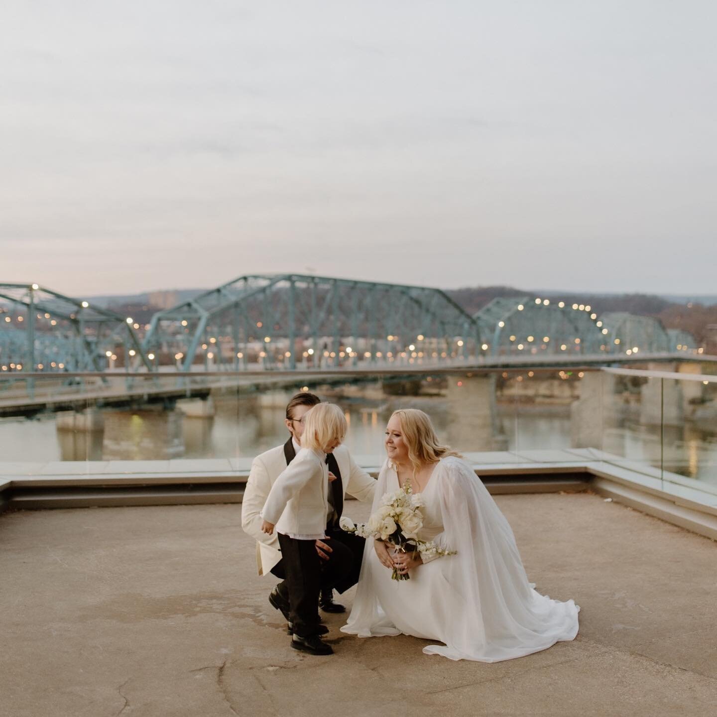 Saturday&rsquo;s elopement in Chattanooga with Mikayla and Samuel was nothing but perfect :&rsquo;) We spent the day walking around the art district hanging and taking pics, watched them say their vows in front of a twinkling bridge, and then went to