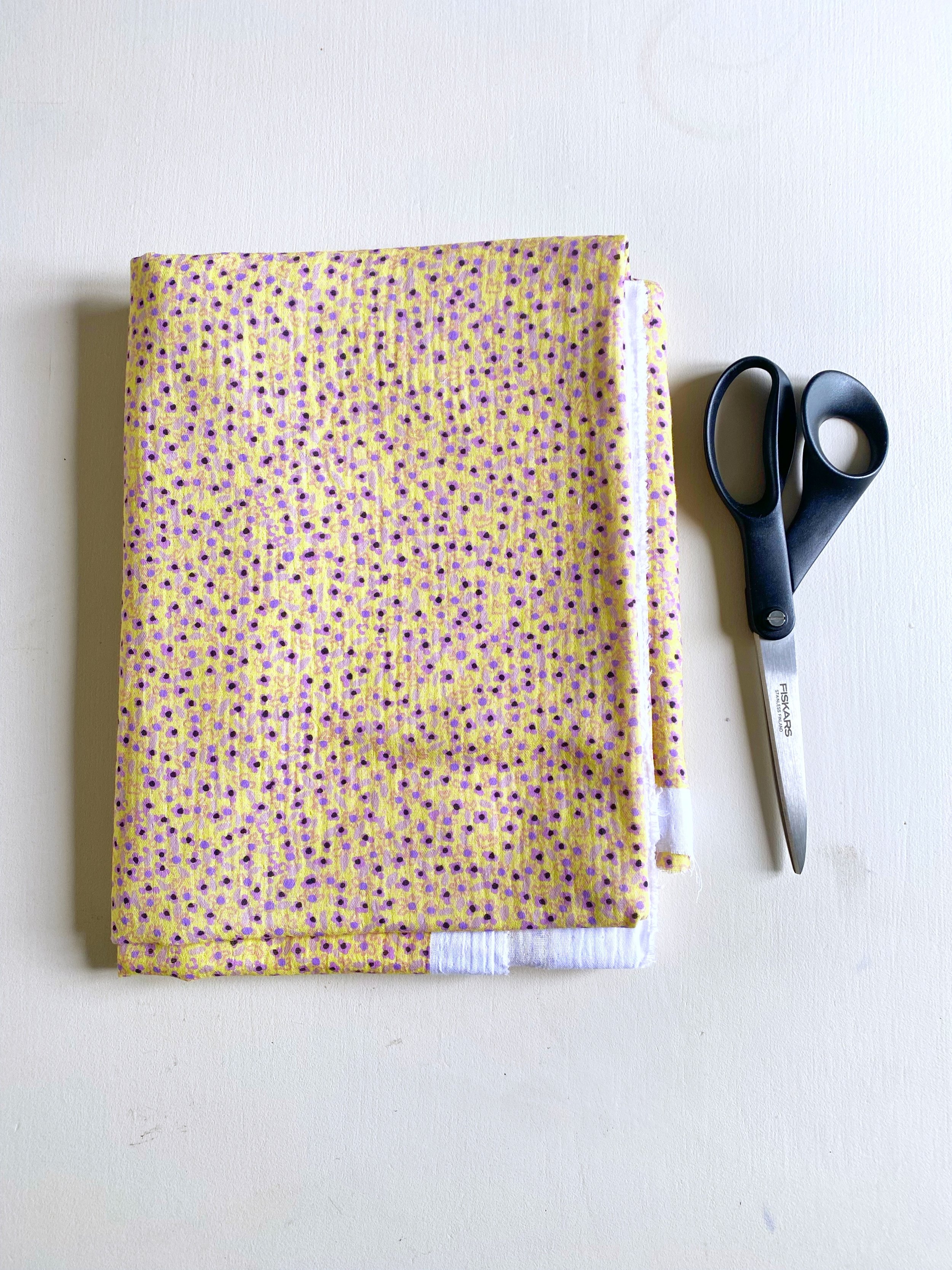 GRAND COUPON MINI FLOWERS JAUNE DOUBLE GAZE 100x145 CM