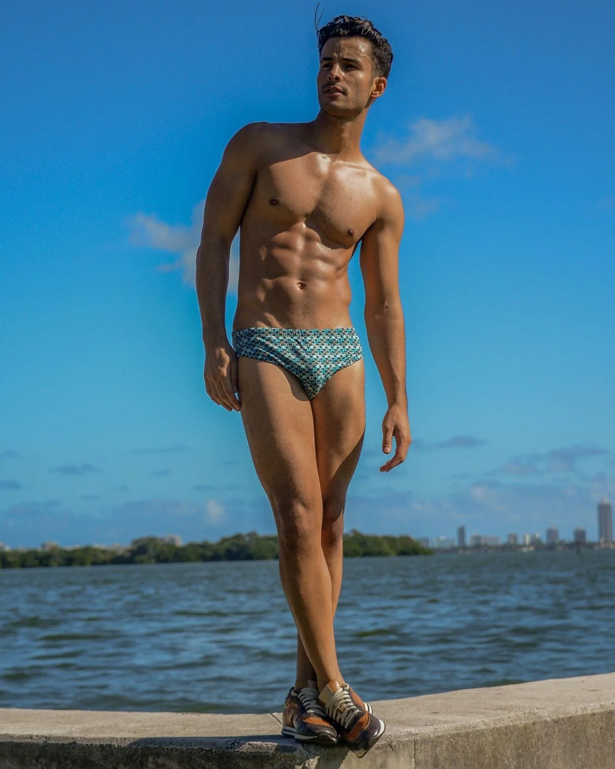 Renato @renatofreitasm 📸 by @pielajena #etnos #etnosfashion #swimwear #resortwear #resort #menswear #miami #mexico #brasil #brazil #model #malemodel #fitness #fitlife #swimmer #hot #summer #beachlife