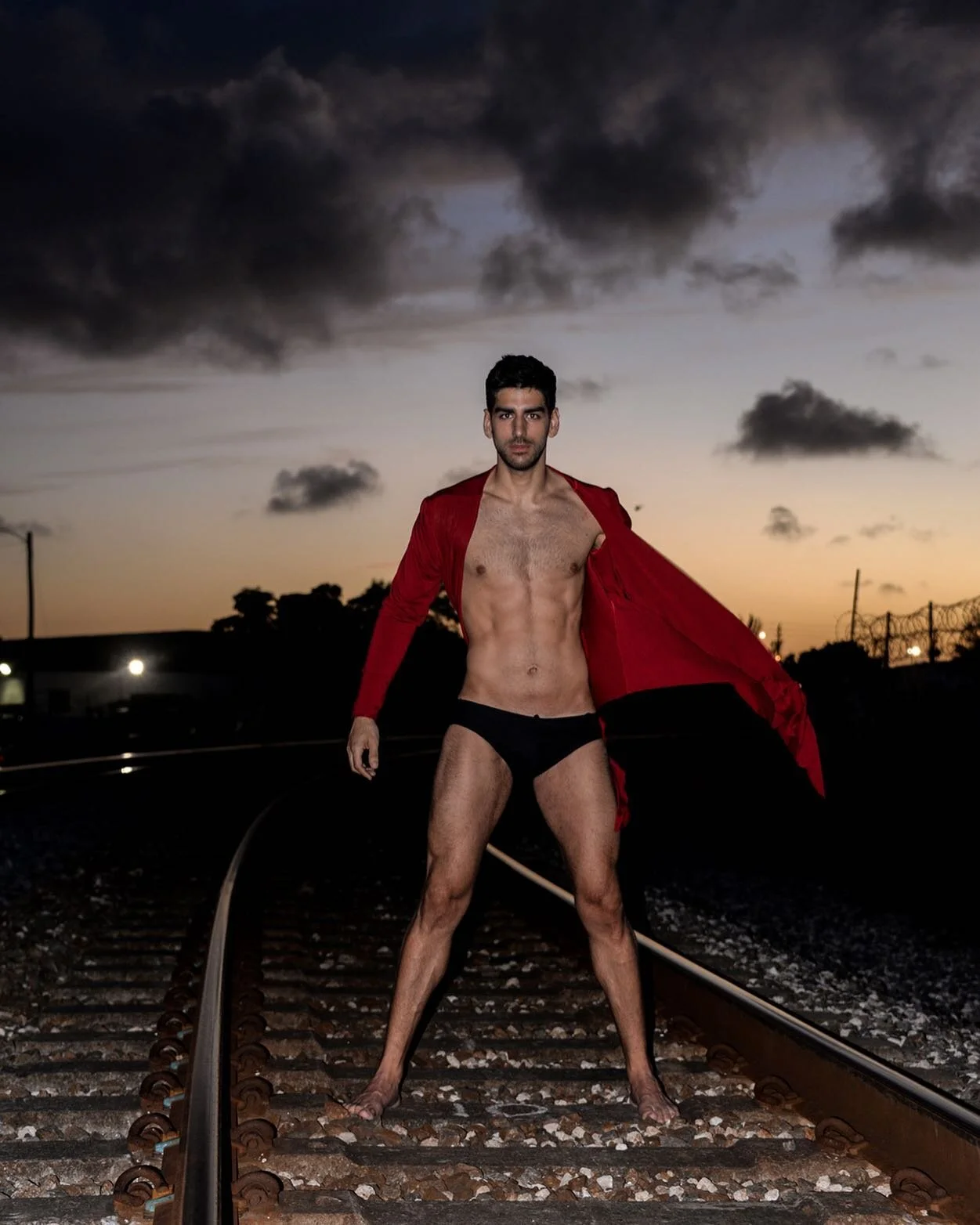 Andres @andres_leonardi 📸 by @pielajena #tb #sweater #loungewear #comfort #leisure #sweater #drape #swimwear #menswear #miami #ilove305 @etnosfashion #etnosfashion