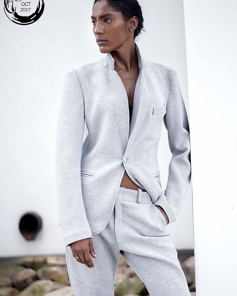 @sashadawn4 in @etnosfashion for @coolkoreamag October 2017 Issue, Women Section.
#Photographer: @pielajena
#Agencies: @bdtalent Runways, The Green Agency
#coolkorea #etnosfashion #menswear #neoprene #suit #fashion #fashionmodel #editorial #mensfashi