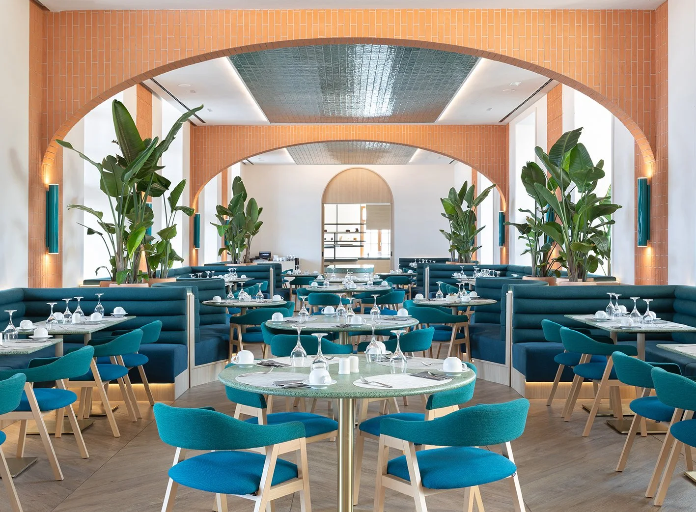 Terraza del Mar at Le Meridien Ra, Barcelona