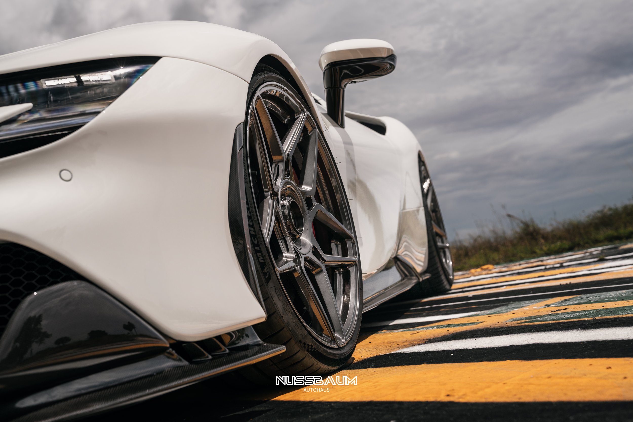 AL13 Nussbaum White Ferrari SF90 Davie 12.jpg