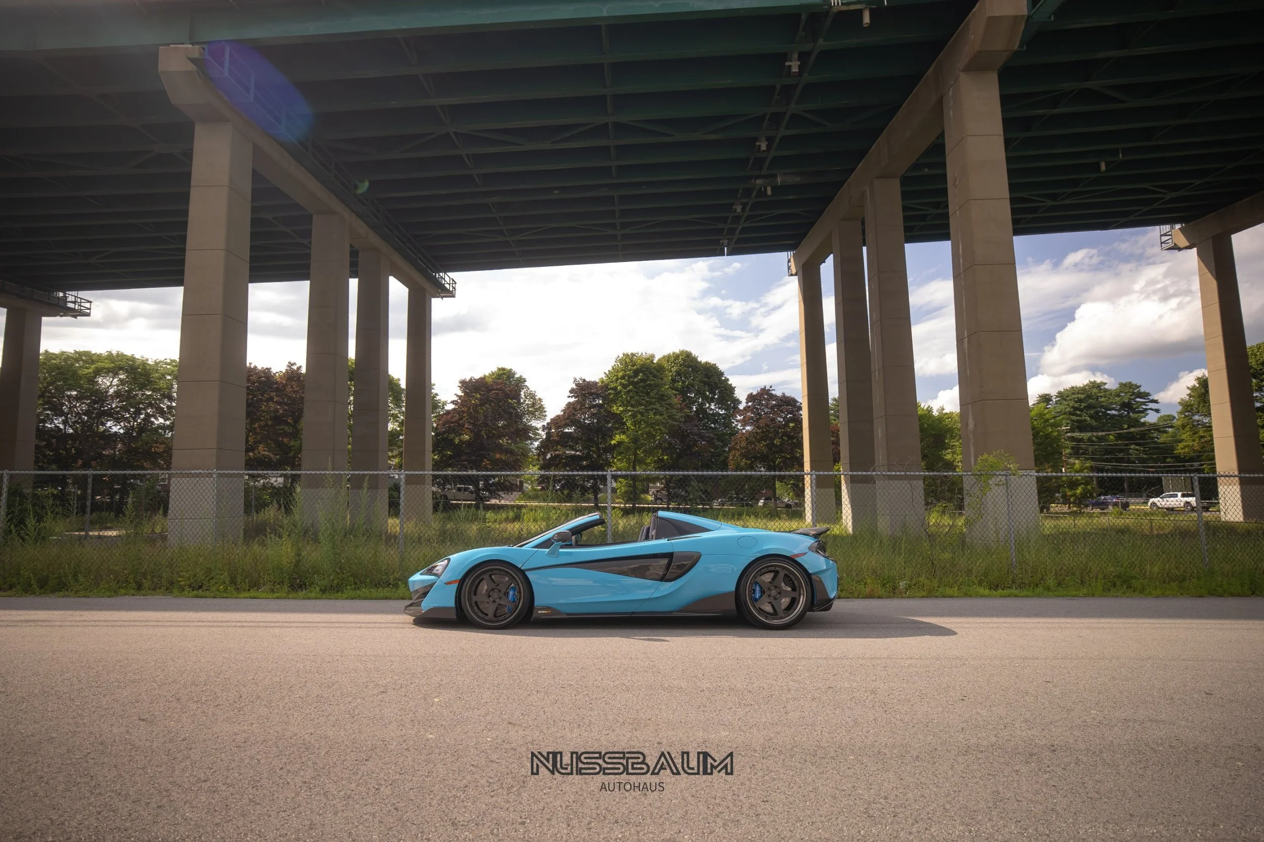 McLaren_600LT_12.jpg