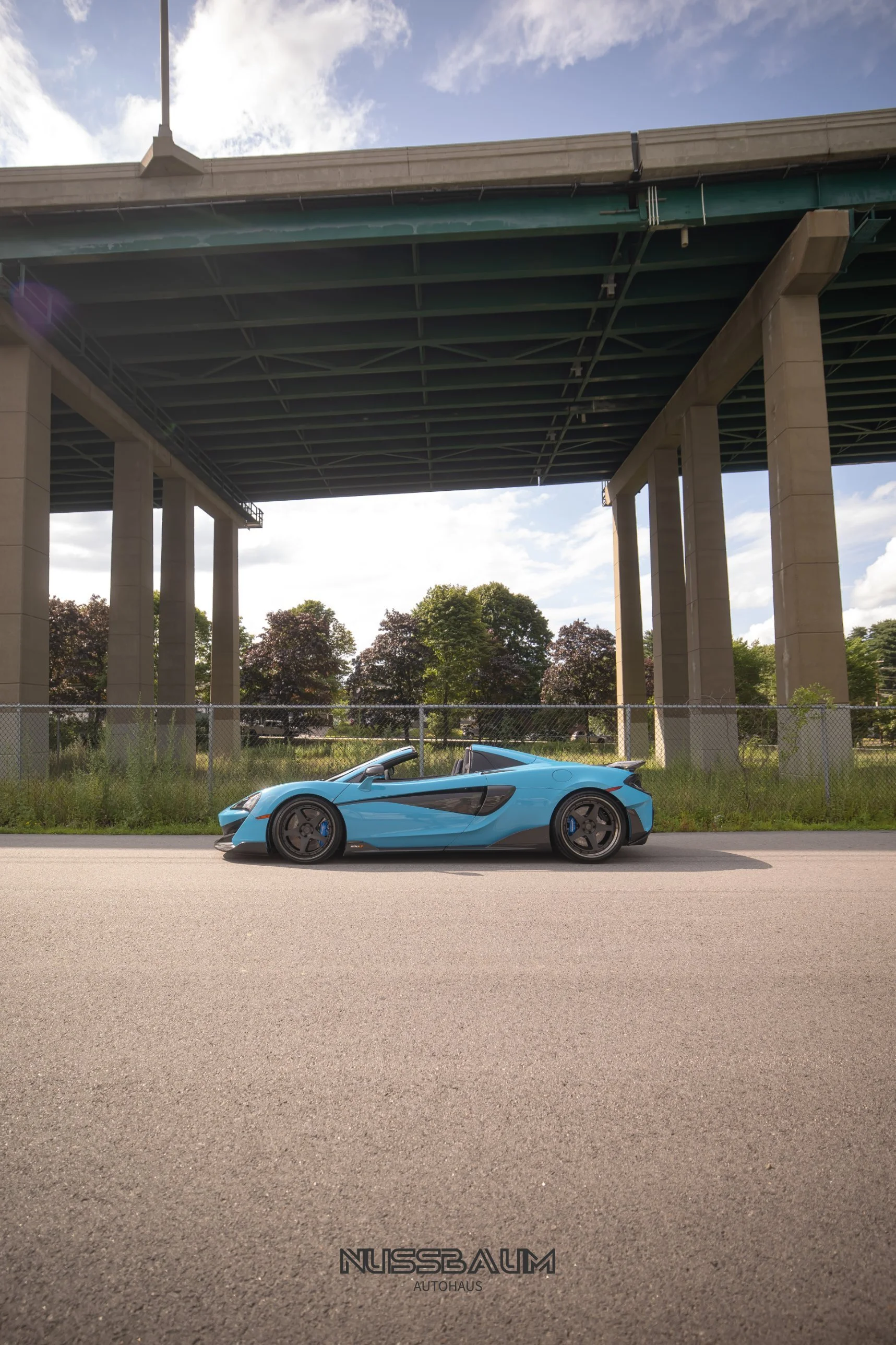McLaren_600LT_11.jpg