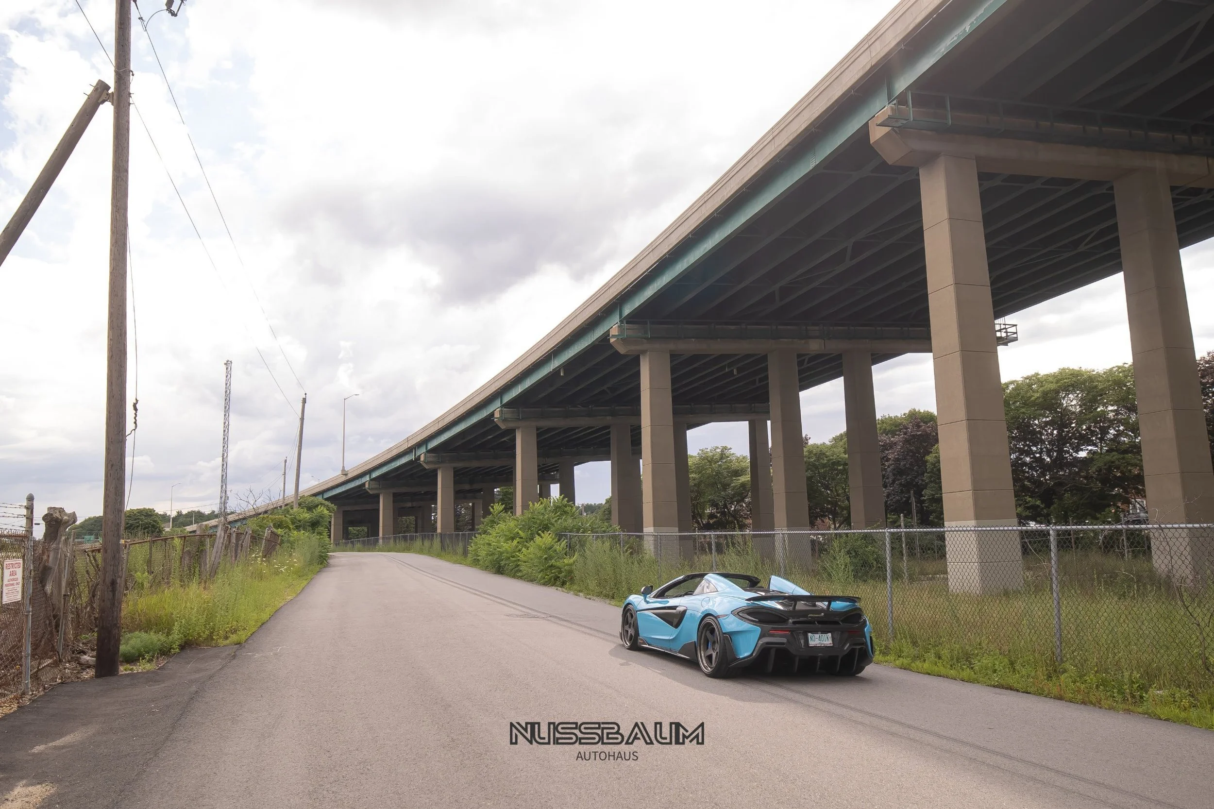 McLaren_600LT_31.jpg