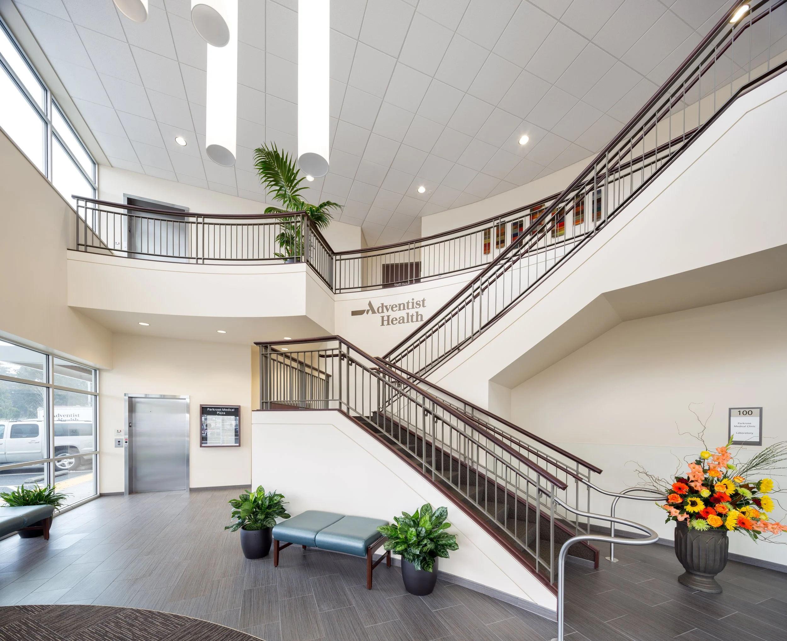 AdventistParkrose-JoshPartee-5204-bldg-lobby.jpg