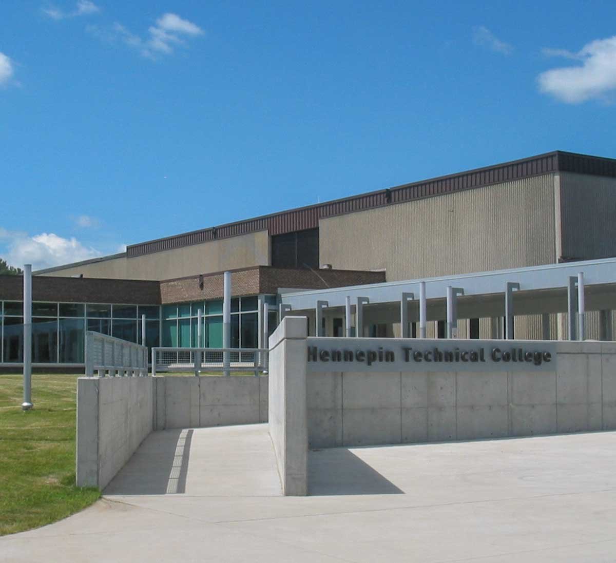 Hennepin-Technical-College-Feature.jpg