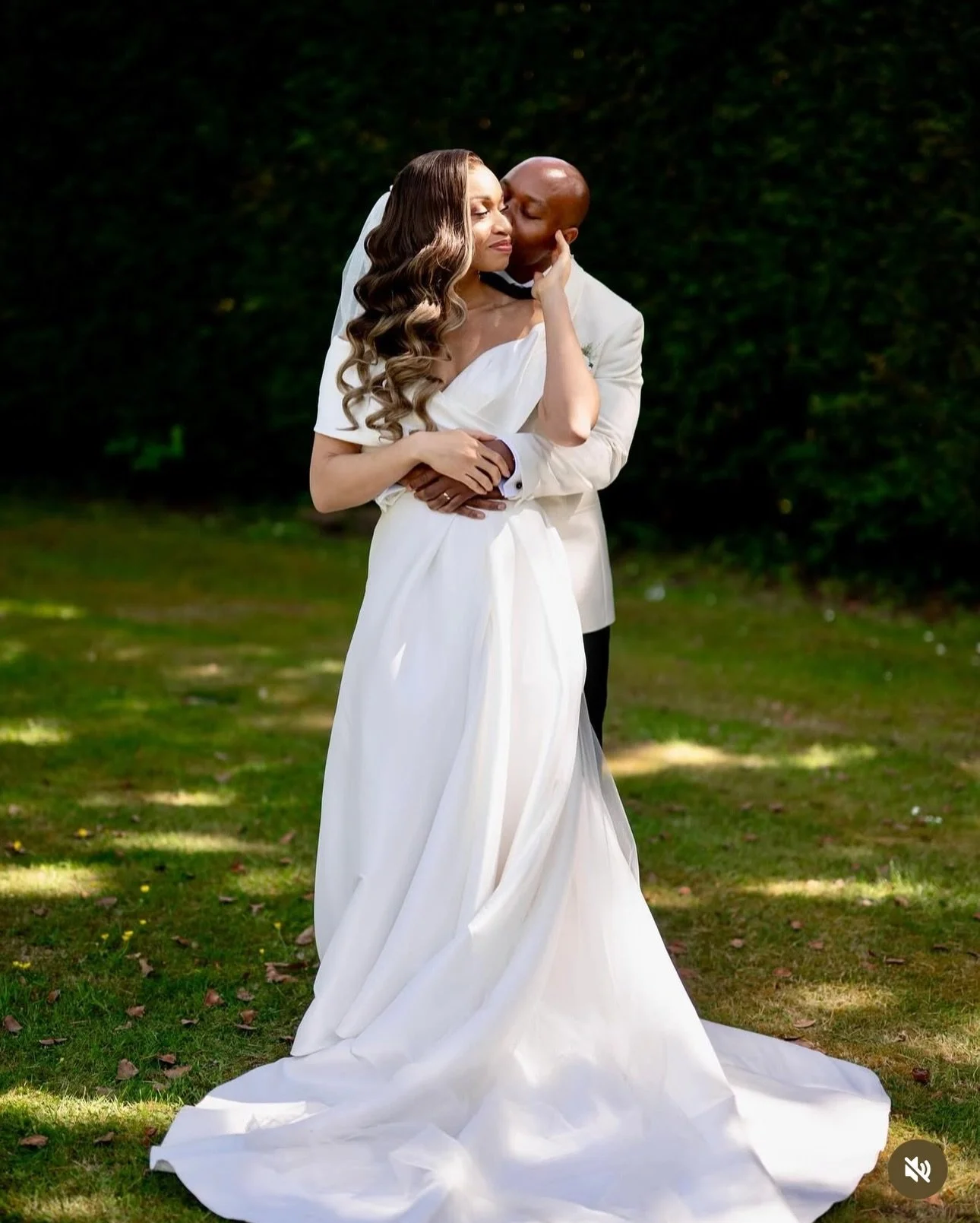 Happy wedding anniversary gorgeous duo 🎊
One year went by quickly 🎊
Congratulations on the birth of your baby boy 🎊Continue to enjoy the bliss 💕~
Weddings @perfectevent4u 
Photography @costaweddingsuk 
:
:
:
#weddinganniversary #happyanniversary 