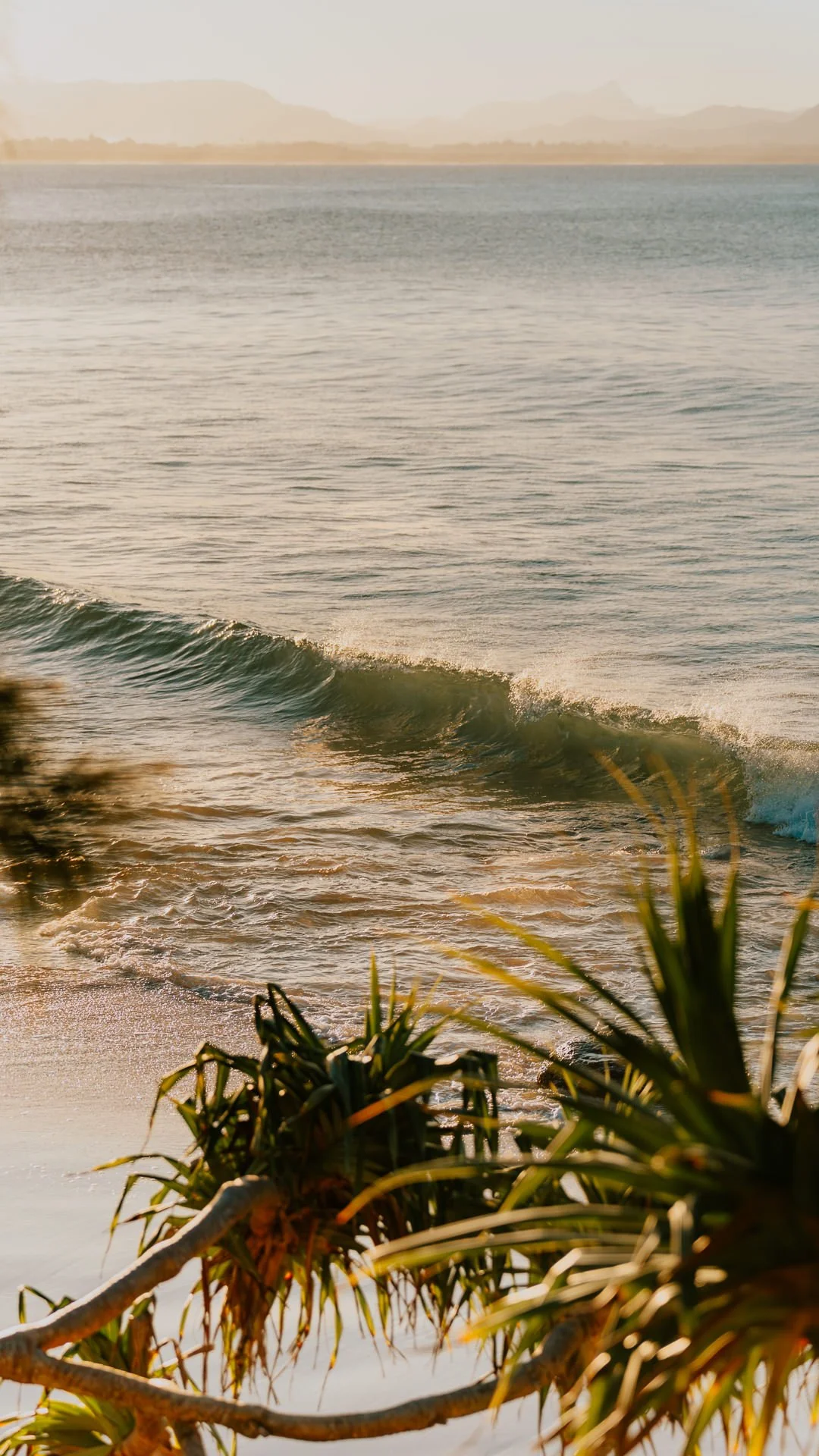 Mellow Currents - Mobile Wallpaper