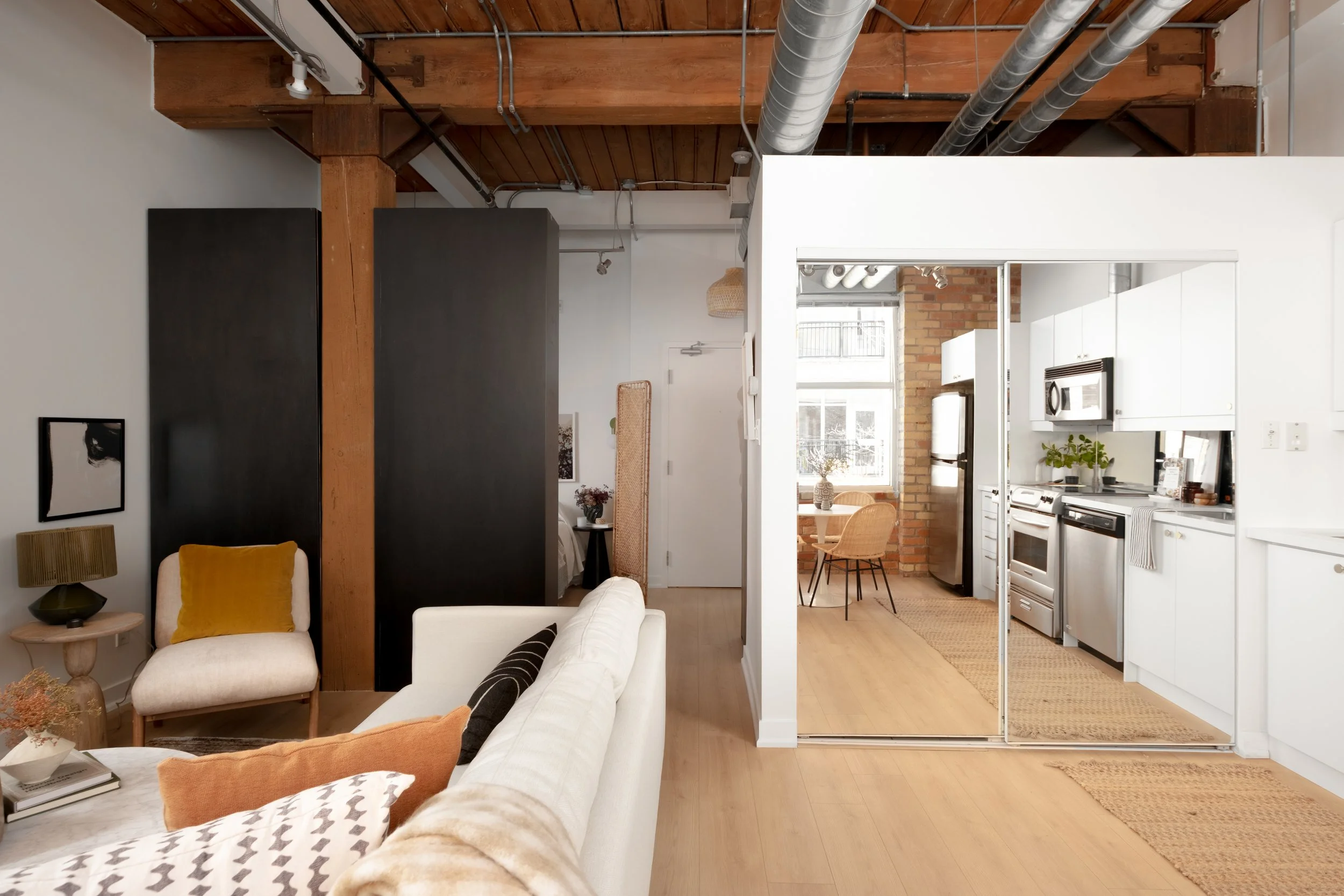 321-955 Queen St W (15 of 26).jpg