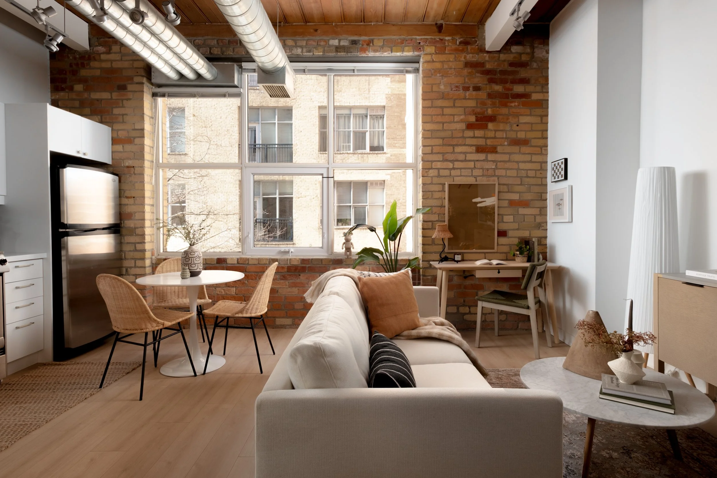 321-955 Queen St W (9 of 26).jpg