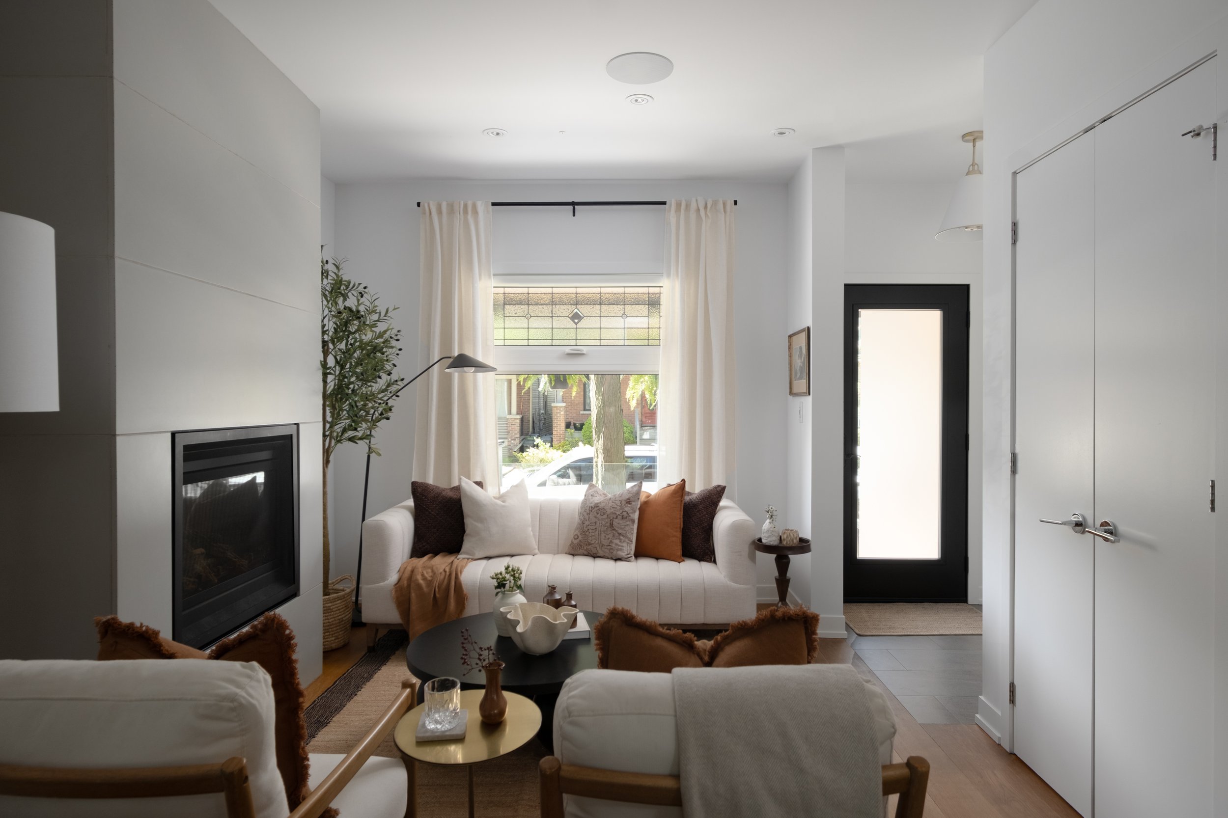 204 Bain Ave (6 of 70).jpg