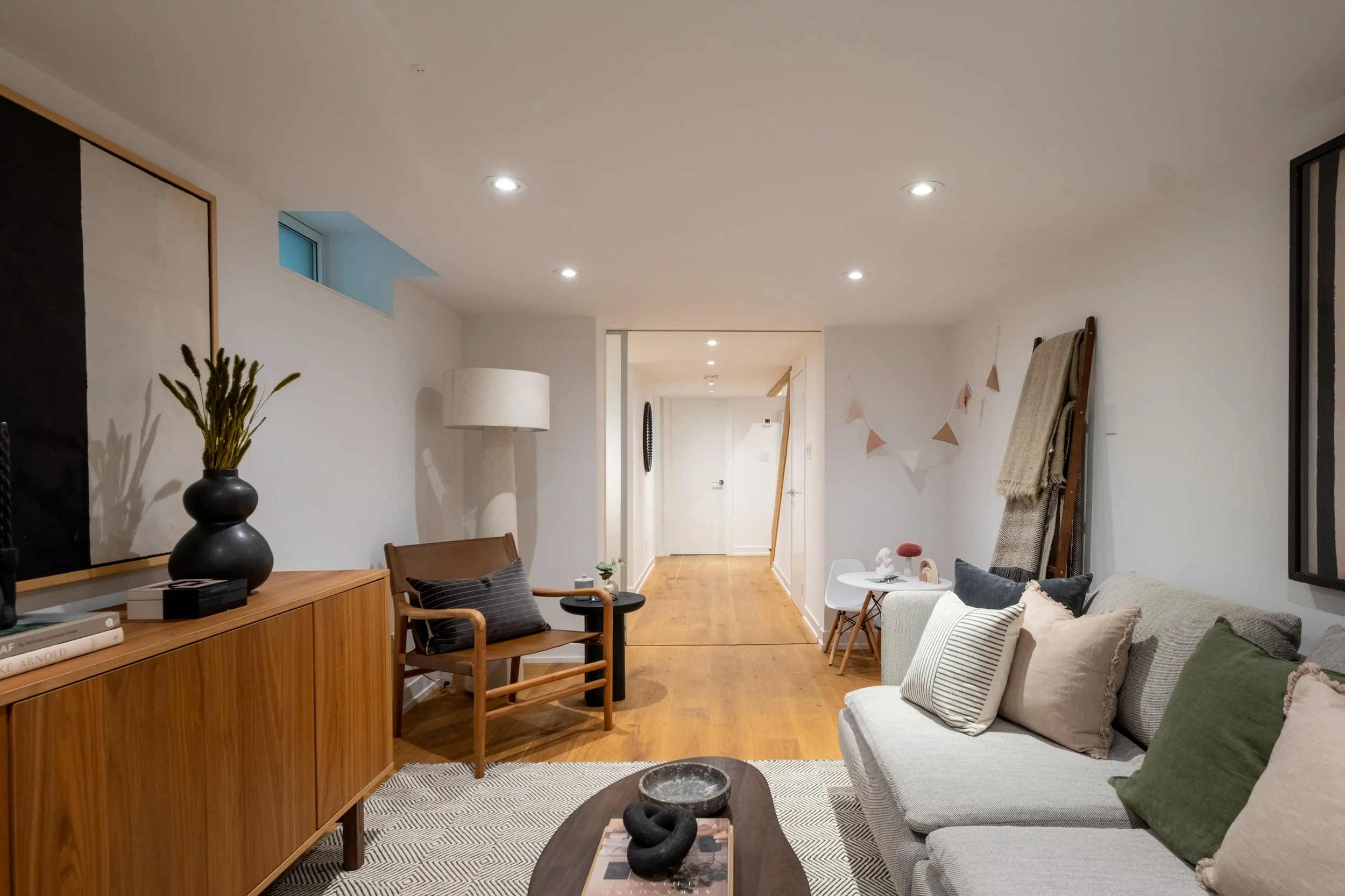 204 Bain Ave (51 of 70).jpg
