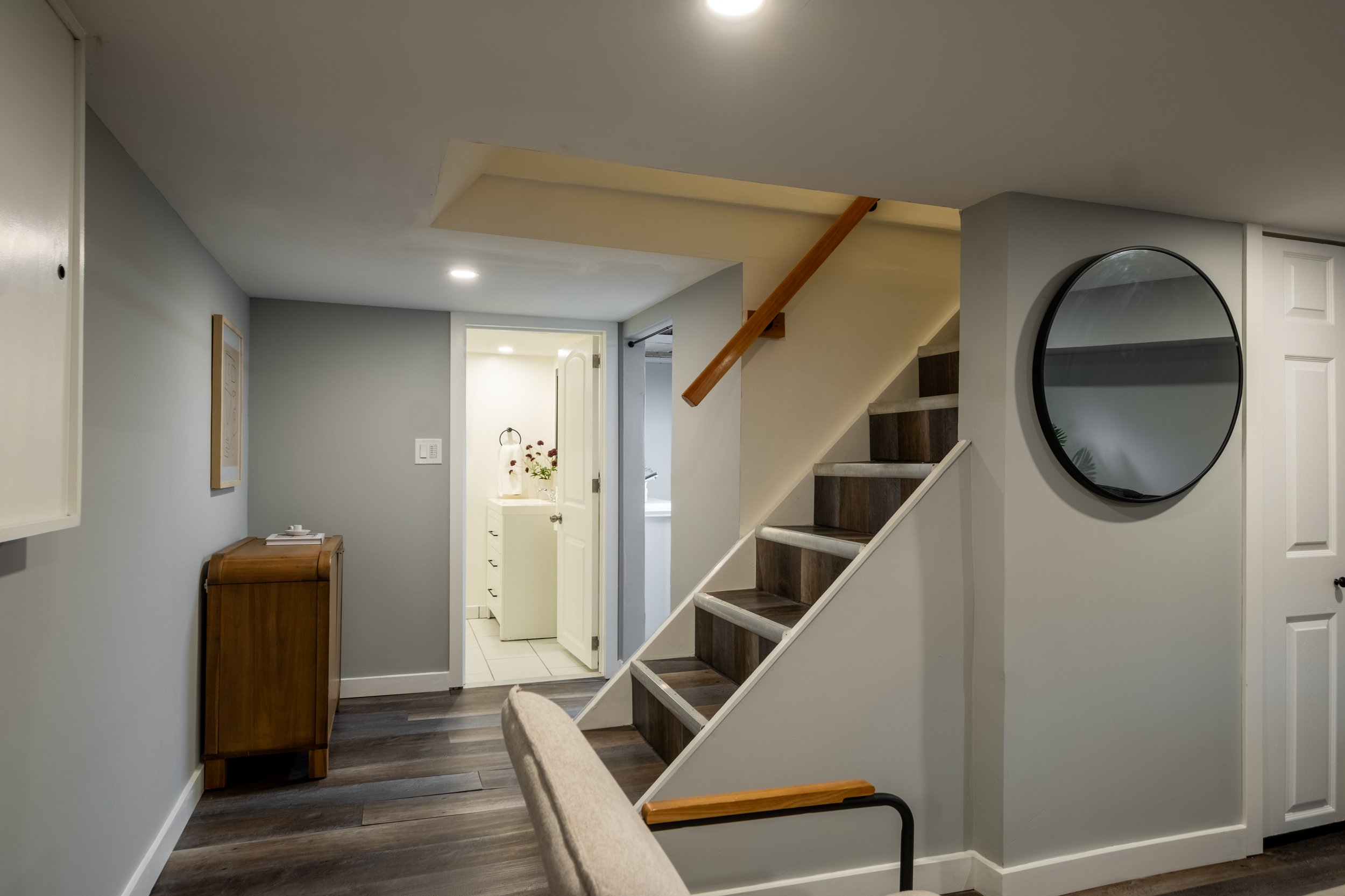 38 Poucher Ave (37 of 51).jpg
