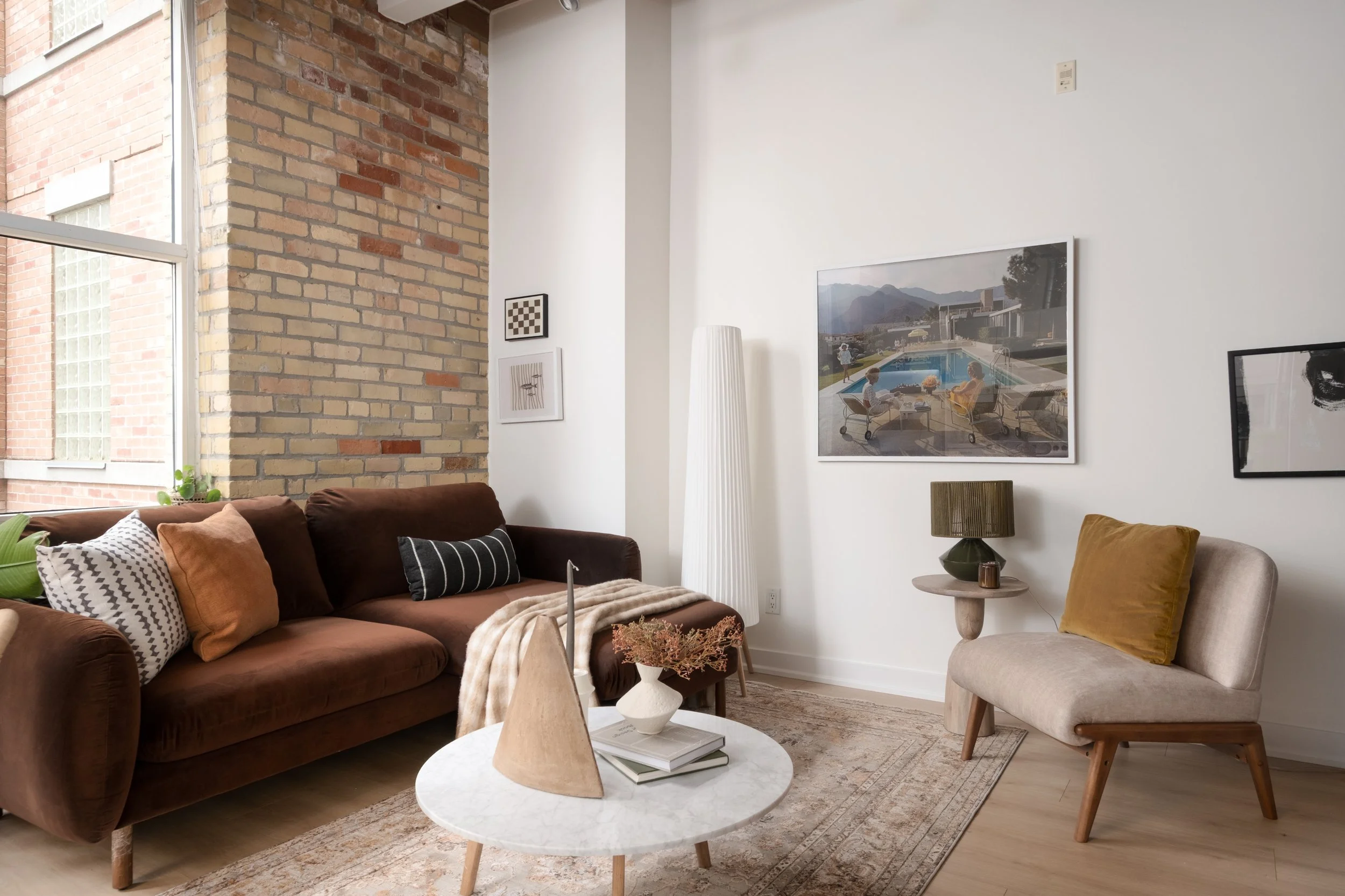 321-995 Queen St W Update (1 of 7).jpg