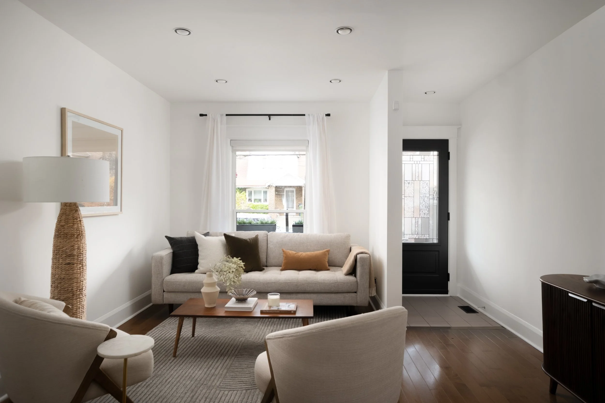 79 Newmarket Ave-6.jpg
