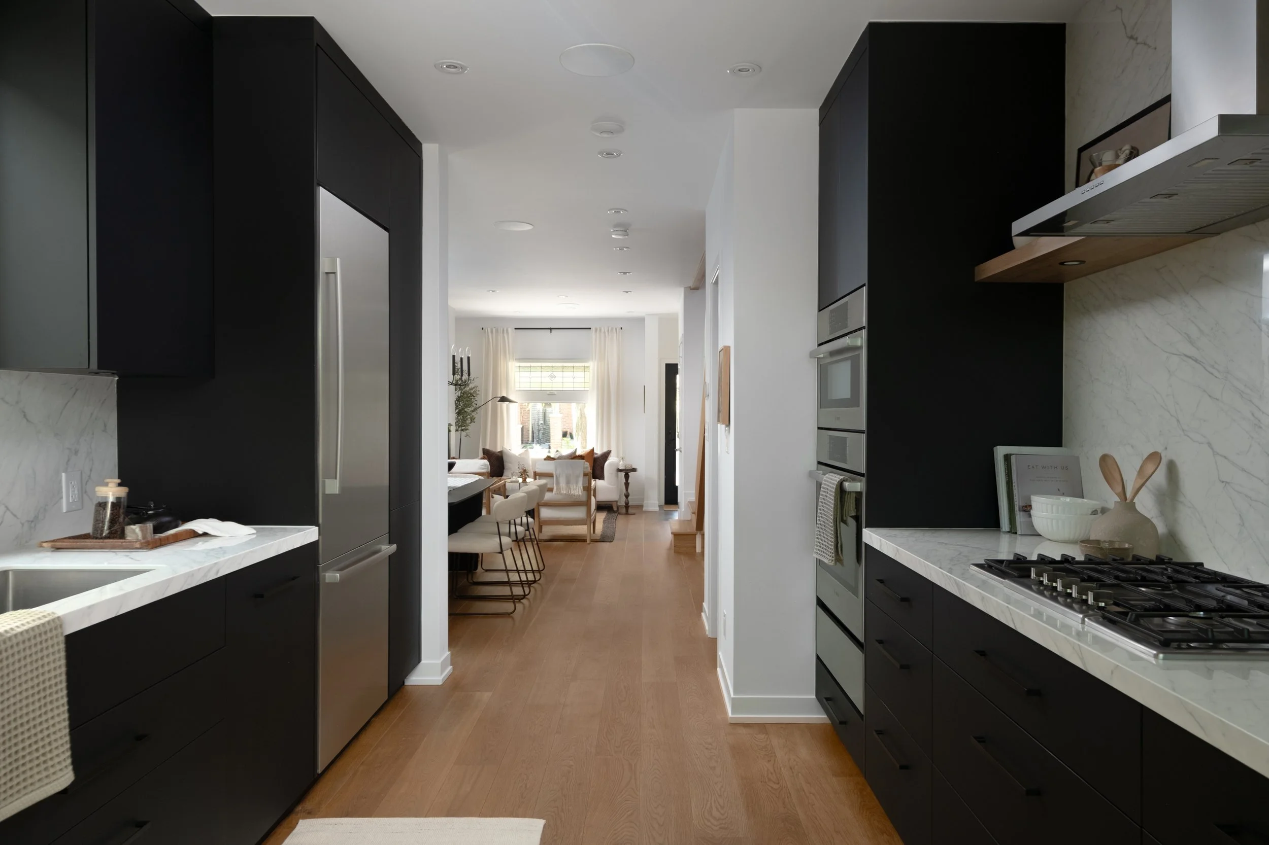 204 Bain Ave (20 of 70).jpg