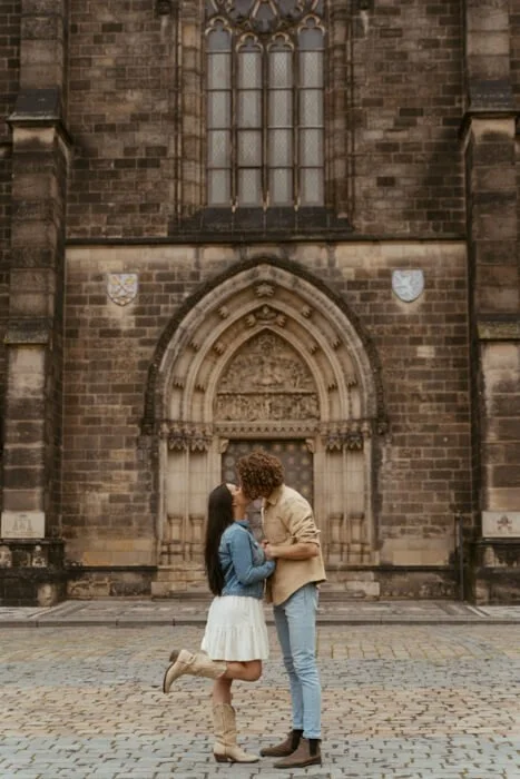 Vyšehrad couple photoshoot-58.jpg