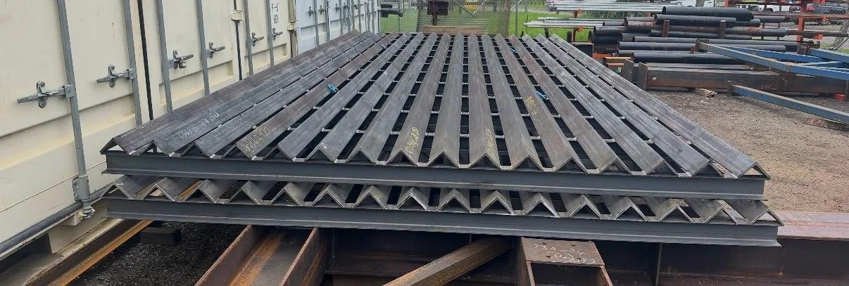 Heavy-duty steel rumble grid 4000mm x 2000mm for construction site exits manufactured by IndigeFab