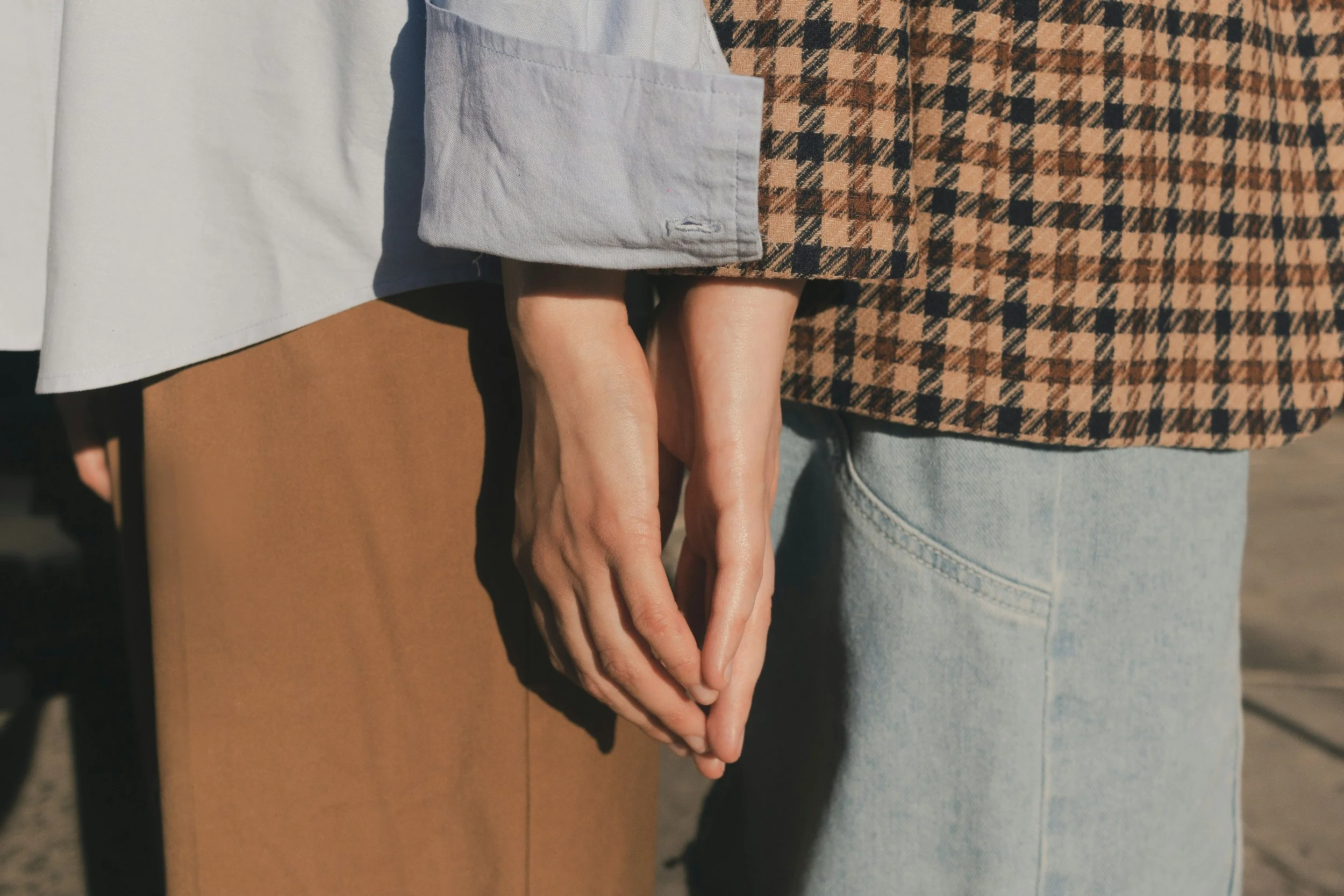 Aligned | Therapeutic Coaching for Relational Clarity and Self-trust | Andrea Hoerandner
For relationships that feel alive. With yourself. With others. At work.