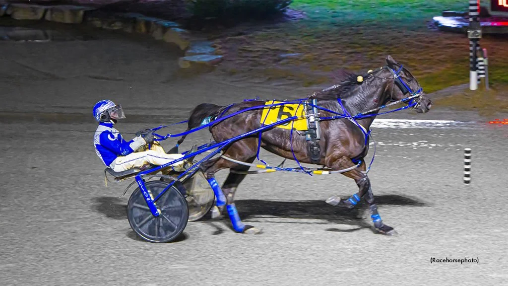 Shoot The Whiskey Soars In Western Fair Preferred