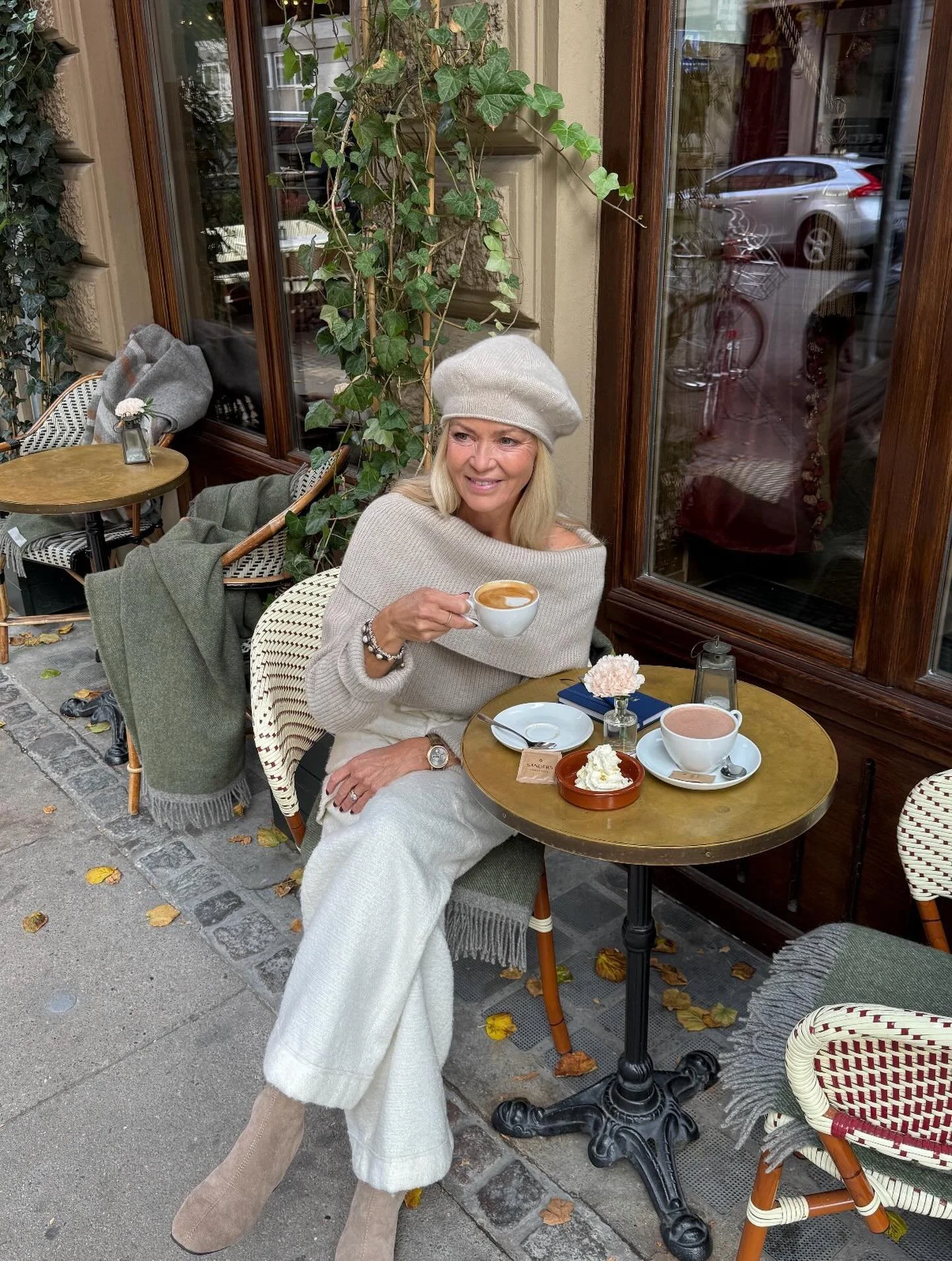 1st Advent Giveaway at MindRise✨

On the occasion of 1st Advent, I'm treating two lucky winners to two 45-minute sessions each.
This is an opportunity for those who want more clarity and a stronger direction in their life. Also...