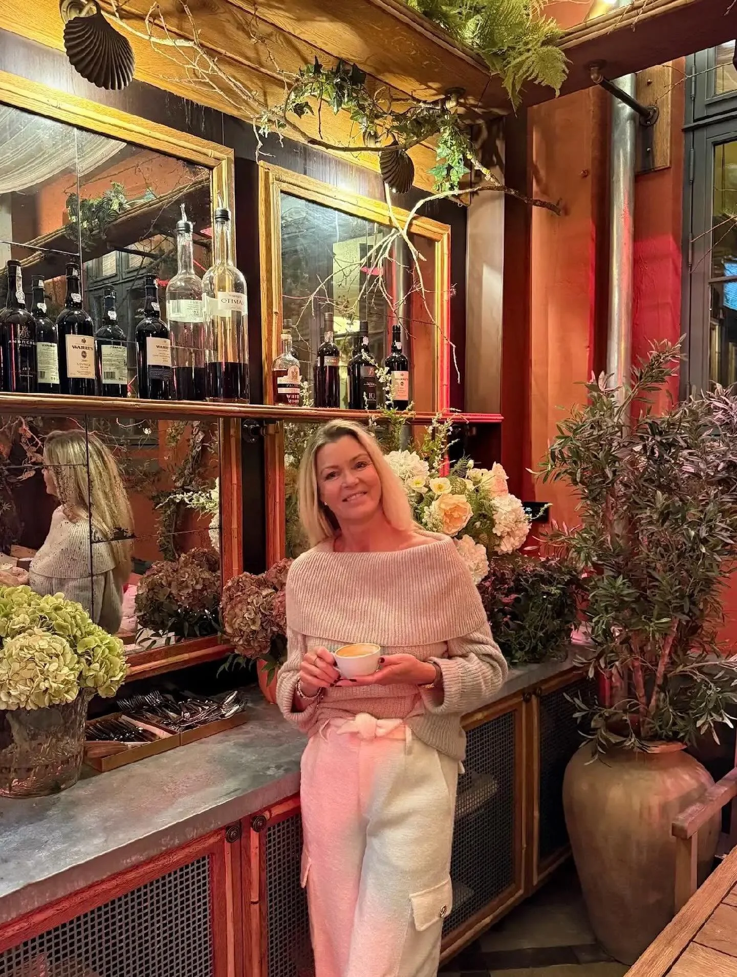 3rd Advent Giveaway at MindRise✨

To mark the 3rd Advent, I am treating two lucky winners to two 45-minute conversations each.
This is an opportunity for those who want more clarity and a stronger direction in their lives. Also