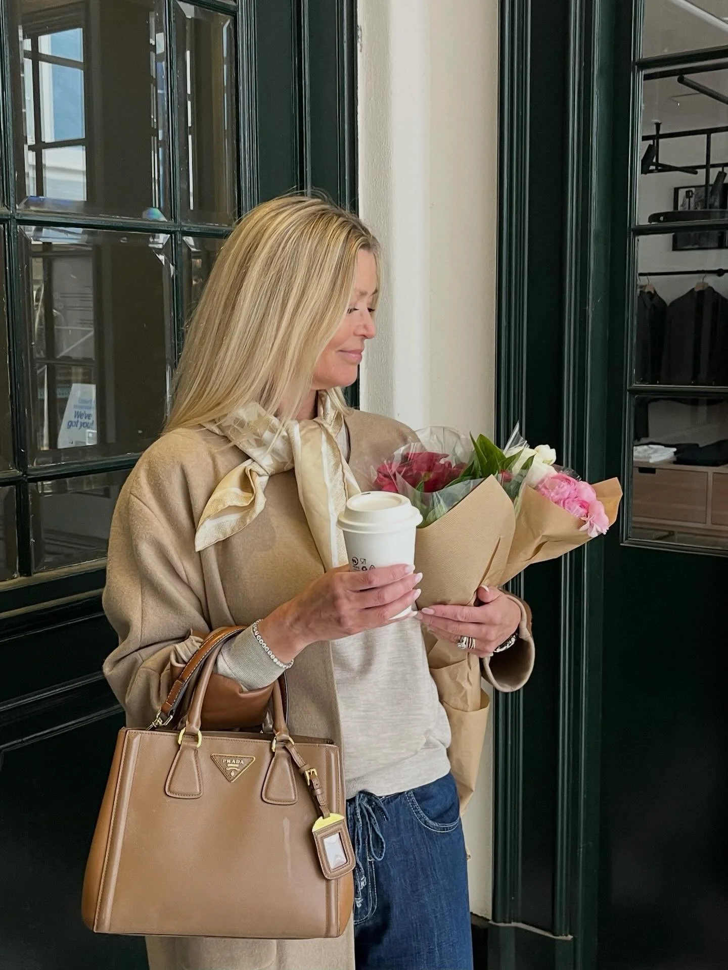 I dag er det Valentinsdag❤️
En dag, der traditionelt forbindes med romantik, og som ogs&aring; kan v&aelig;re en anledning til at rette opm&aelig;rksomheden indad.

At v&aelig;re single udelukker ikke, at man kan fejre k&aelig;rligheden. M&aring;ske 