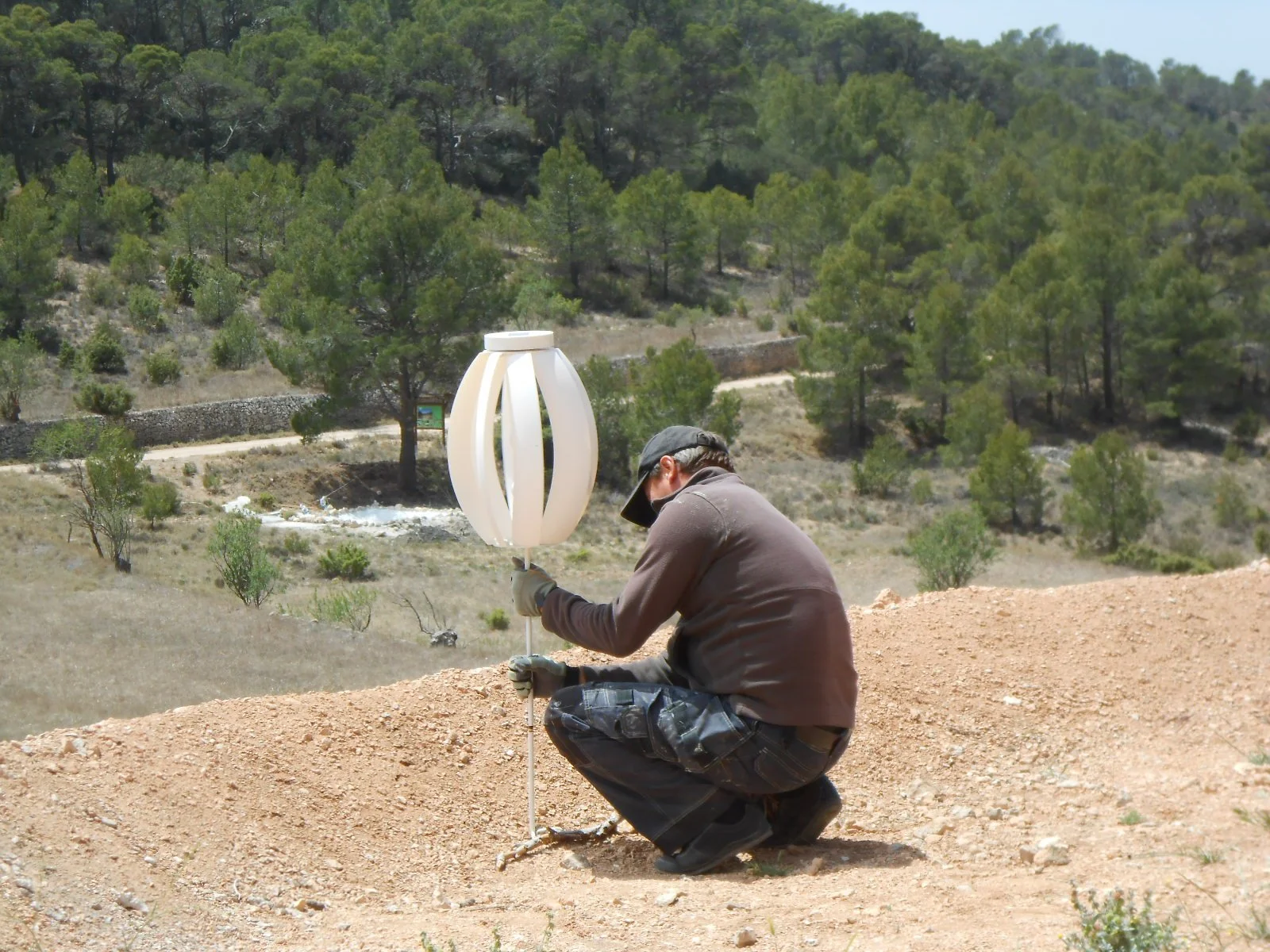 Experimenting with solar/wind lamps