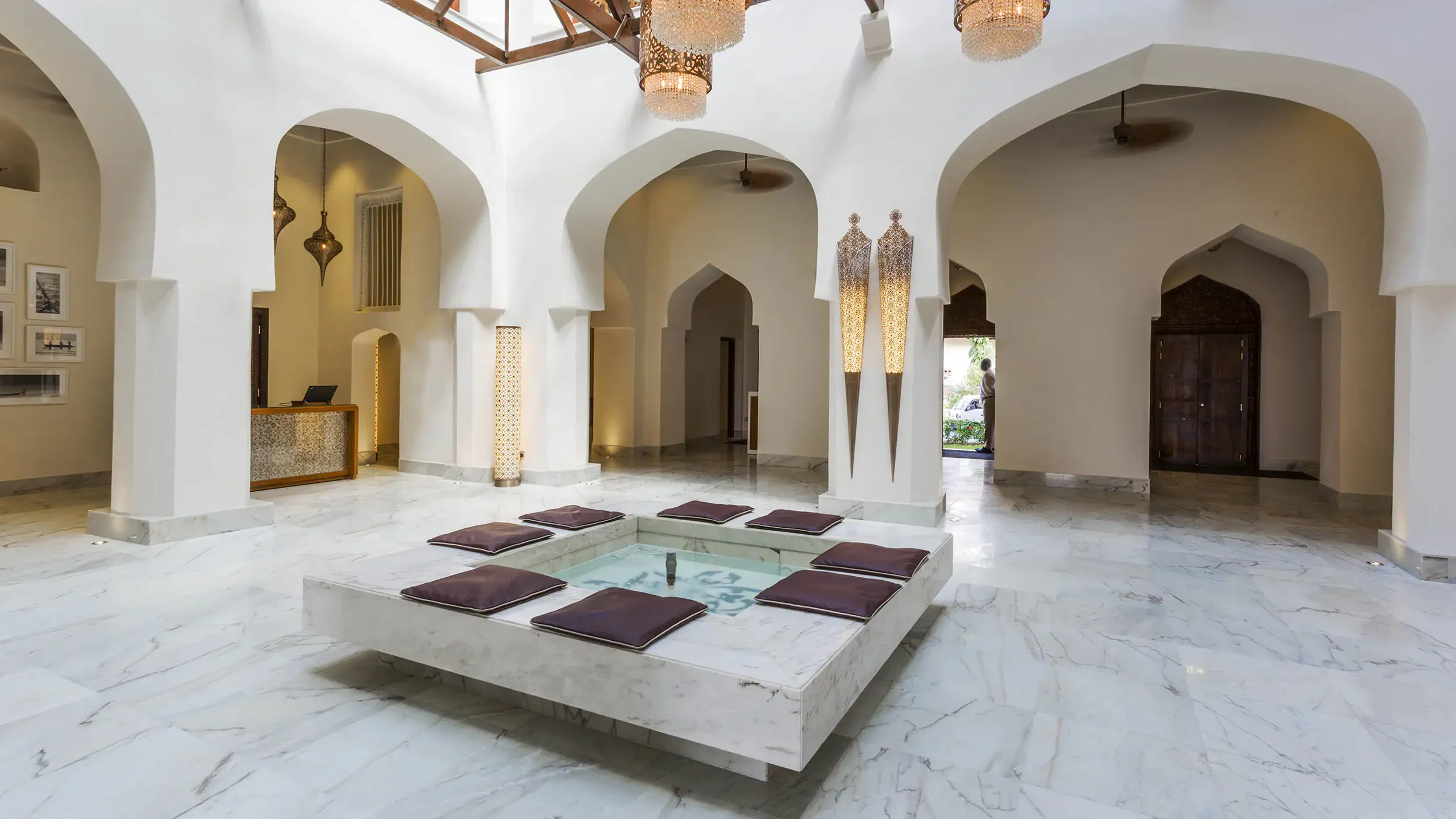 Park-Hyatt-Zanzibar-P178-Lobby-Fountain.16x9.webp