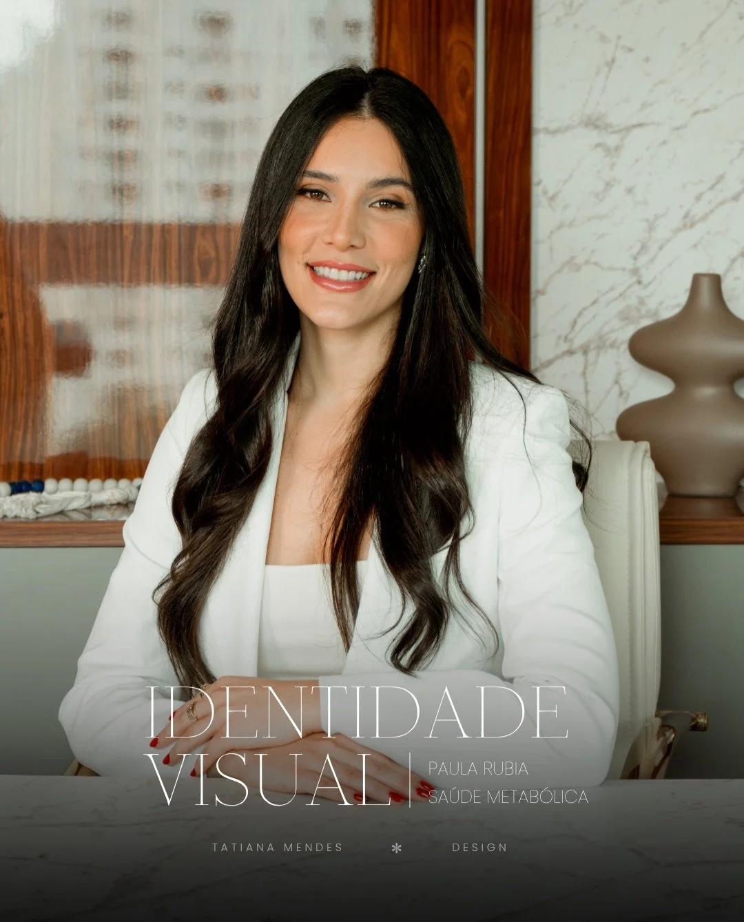 Para a identidade visual da Dra. Paula Rubia, traduzimos uma medicina que acredita no cuidado individualizado, na ci&ecirc;ncia e na busca por mais qualidade de vida.

O monograma, desenvolvido a partir das suas iniciais, transmite eleg&acirc;ncia e 