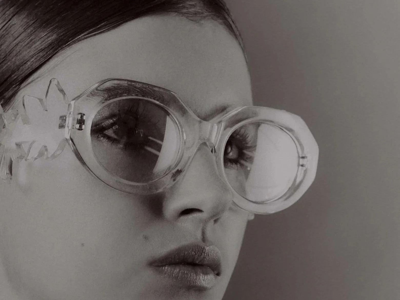 Hollaback girl - Oct22