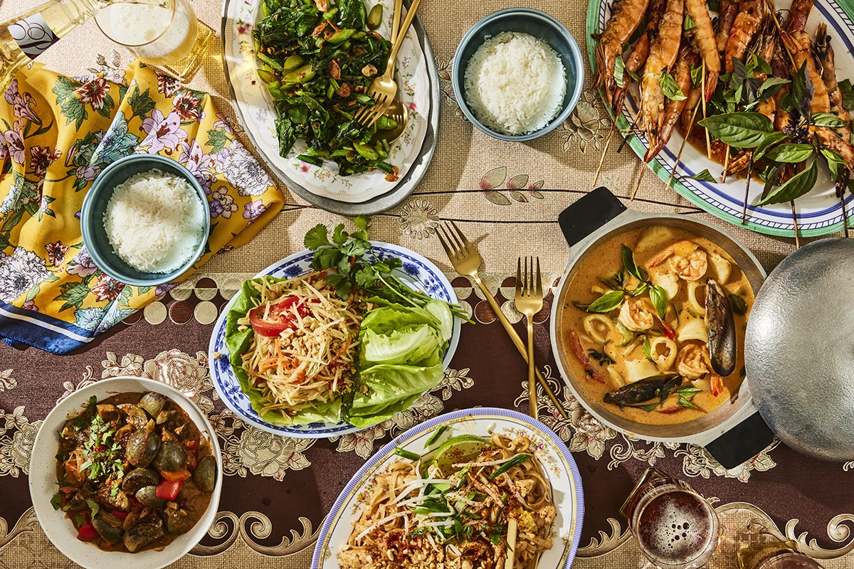 Colleen_Lara_Thai15028HI-RES_Pour copyS.jpg