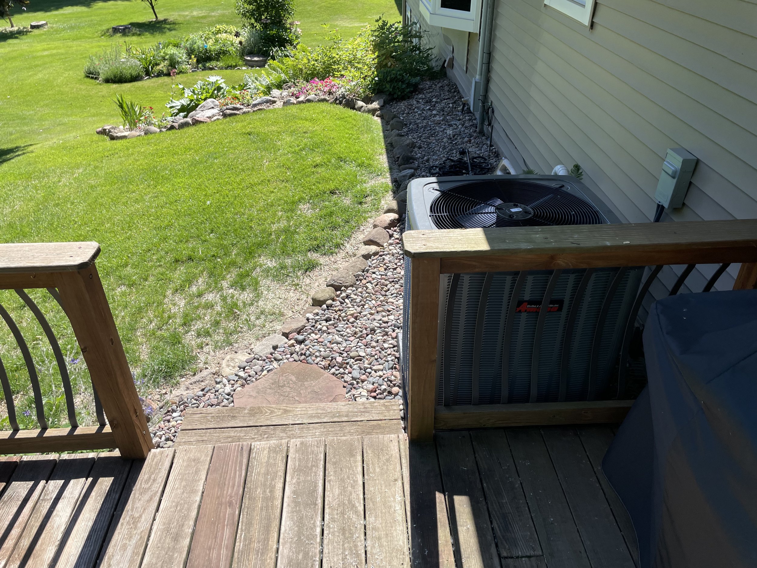 Trex Coastal Bluff & Signature Black Railing
