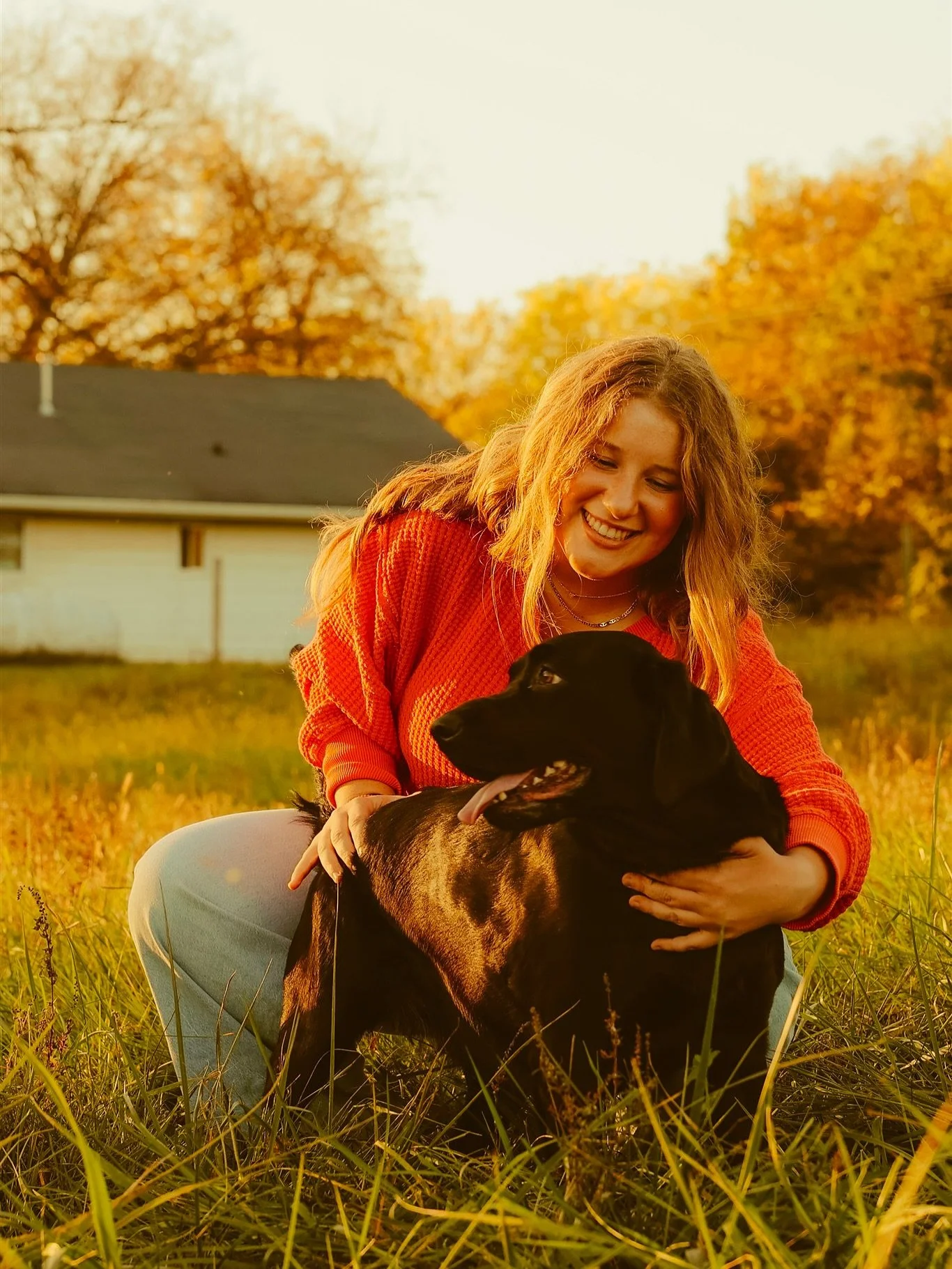 one more post from this dreamy golden hour session with 2/3 of the zike girl crew! 🌞✨