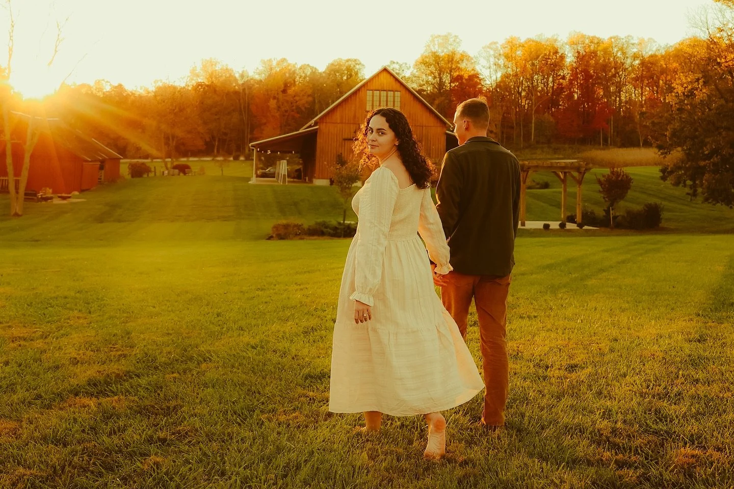 I had the absolute pleasure of going to the venue that I got married at about a month ago for this engagement session. love sessions are always so much fun, but this one was extra special 😭✨